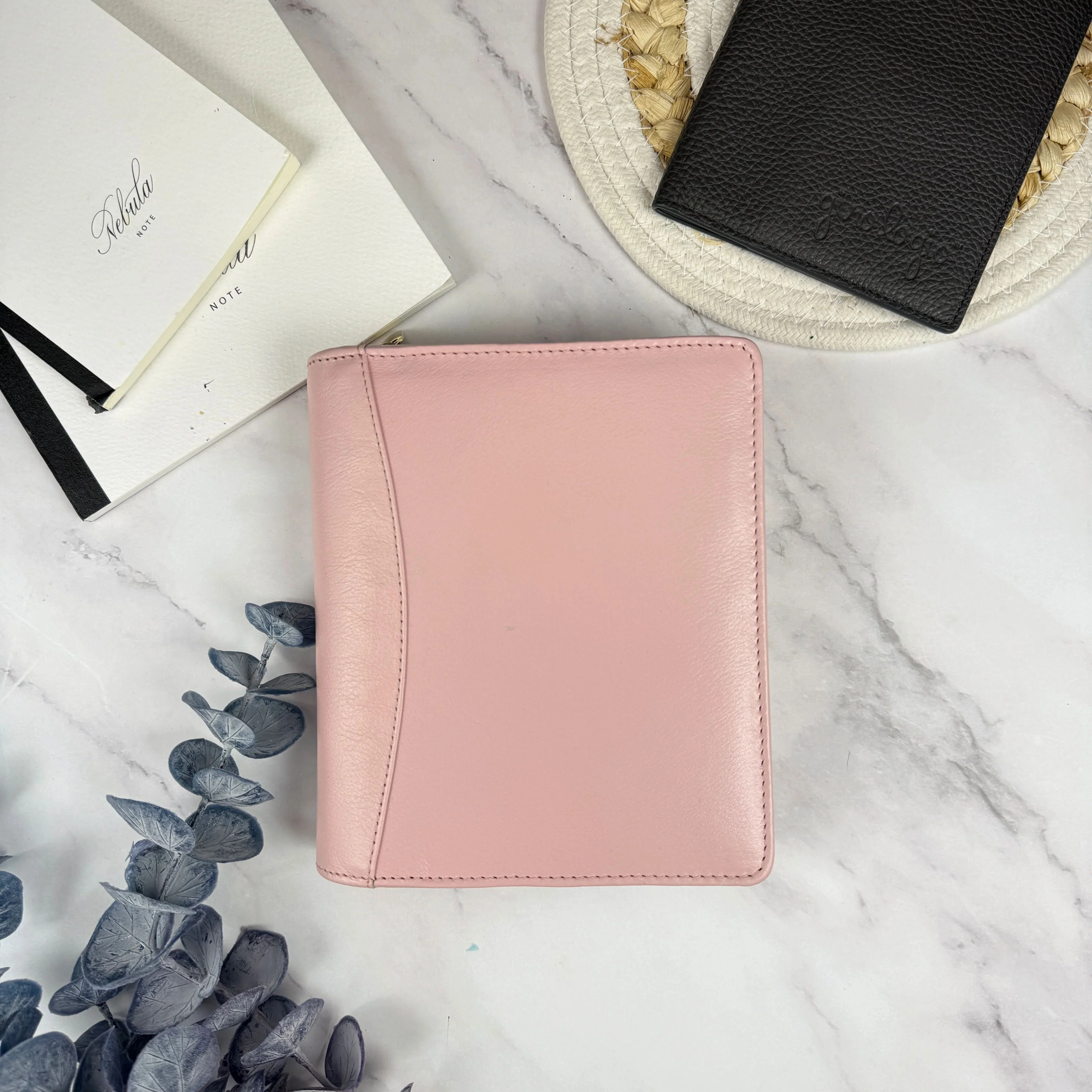1238-girologio-12-zippered-pen-case-in-blush-petal-3.webp Girologio 12 Zippered Pen Case in Blush Petal