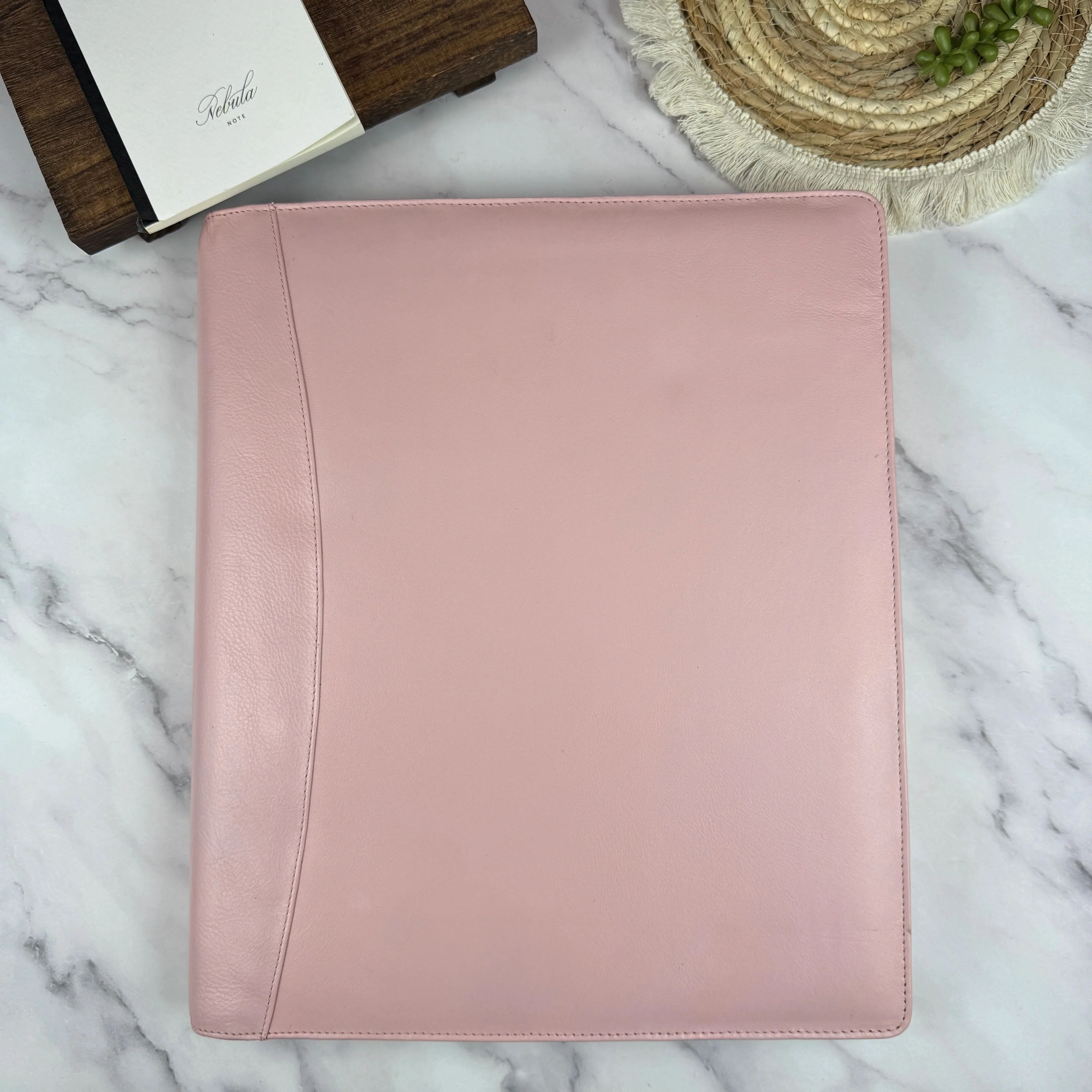 1315-girologio-48-zippered-pen-case-in-blush-petal-3.webp Girologio 48 Zippered Pen Case in Blush Petal