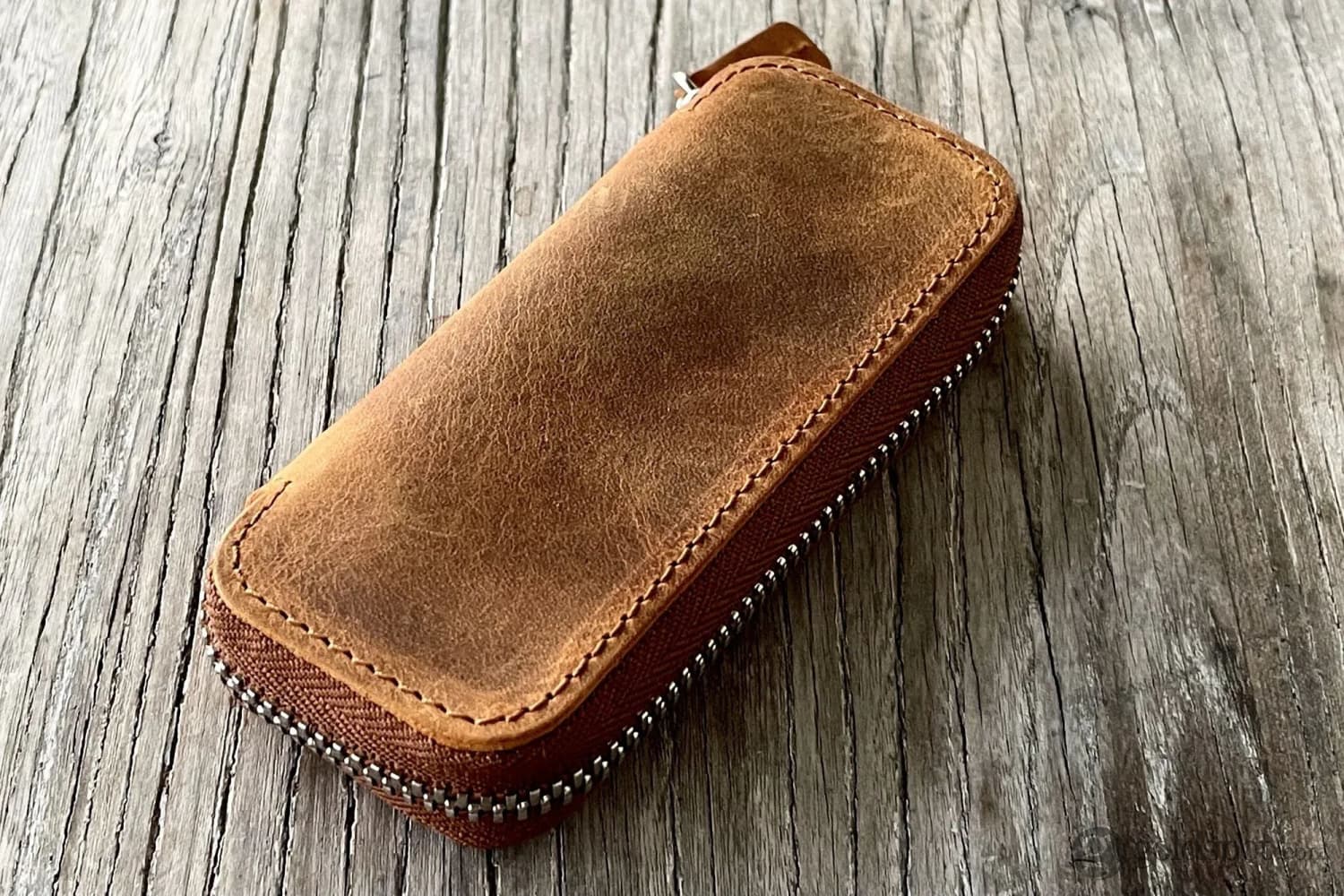1423-galen-leather-2-pen-case-for-kaweco-pocket-pen-in-crazy-horse-brown-4.jpg Galen Leather 2 Pen Case for Kaweco - Pocket Pen in Crazy Horse Brown