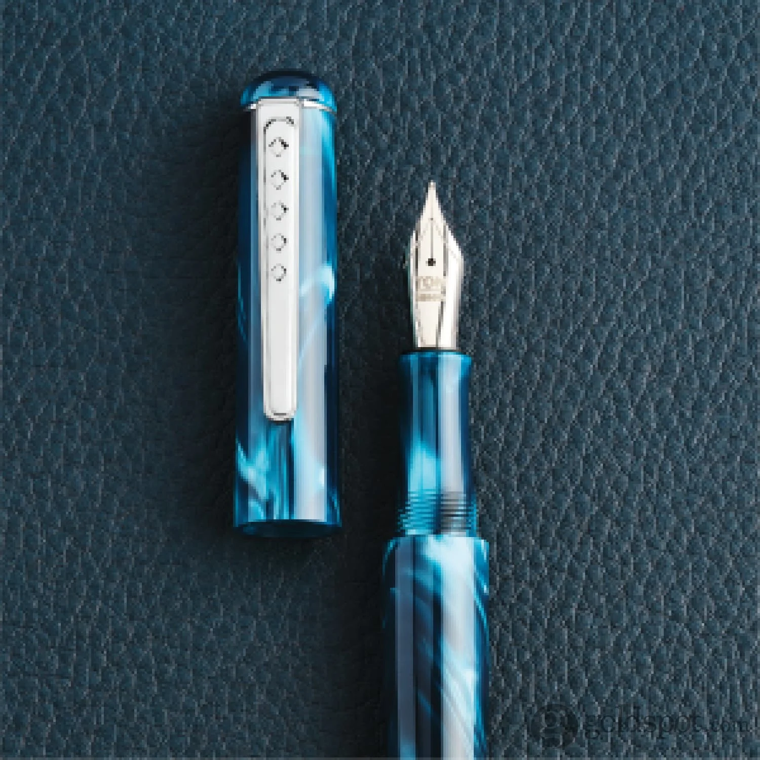 Tom Hessin Charles Fountain Pen in Thames Blue