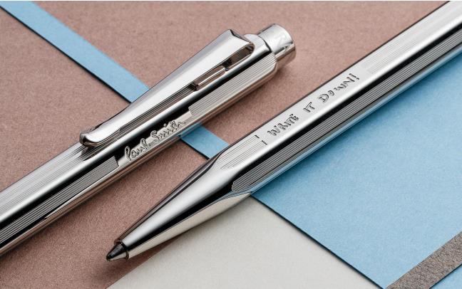 2038-caran-d-ache-ecridor-paul-smith-5-ballpoint-pen-gift-set-in-silver-with-leather-case-3.jpg Caran d'Ache Ecridor Paul Smith 5 Ballpoint Pen Gift Set in Silver with Leather Case