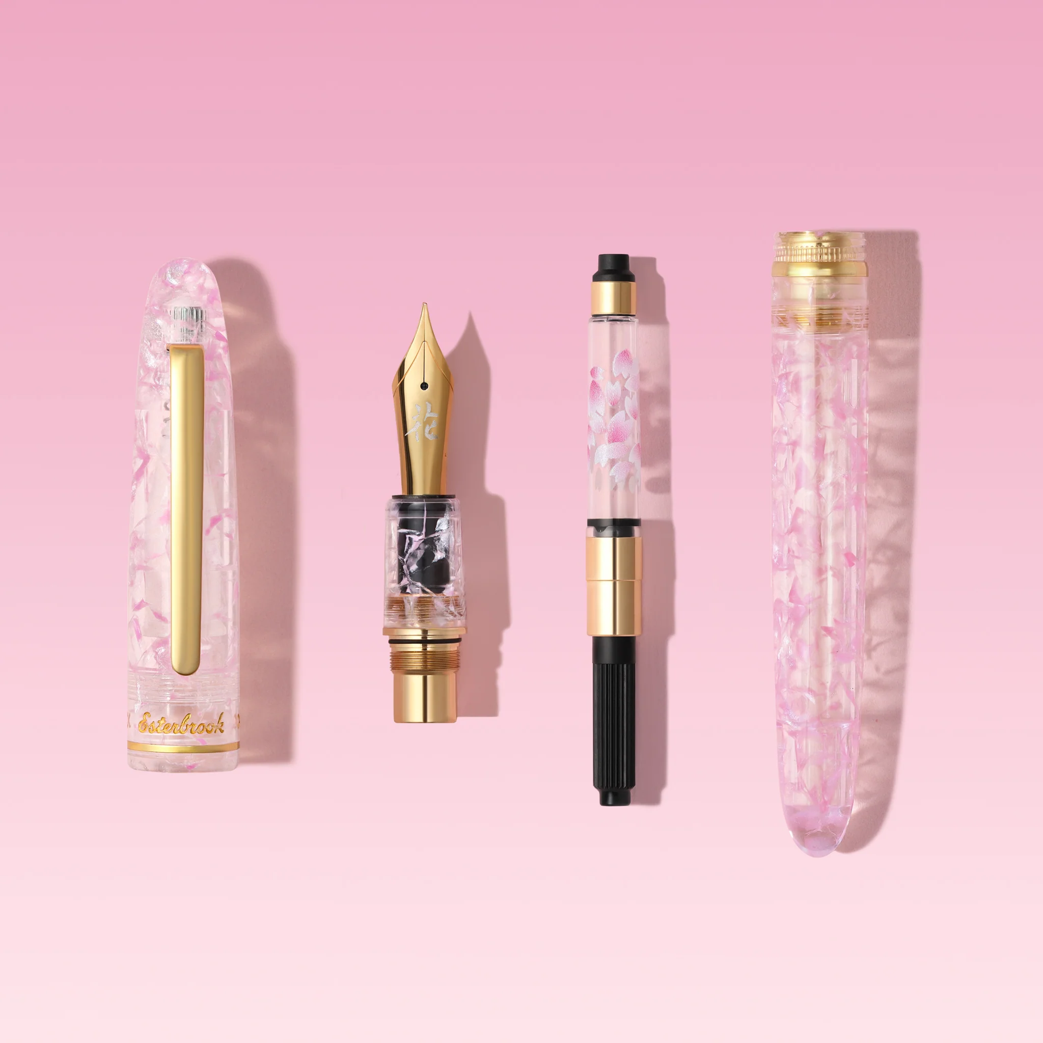 2067-esterbrook-estie-x-bungubox-estie-kachofugetsu-fountain-pen-in-flower-cherry-blossom-5.webp Esterbrook Estie x BUNGUBOX Estie Kachofugetsu Fountain Pen in Flower (Cherry Blossom)