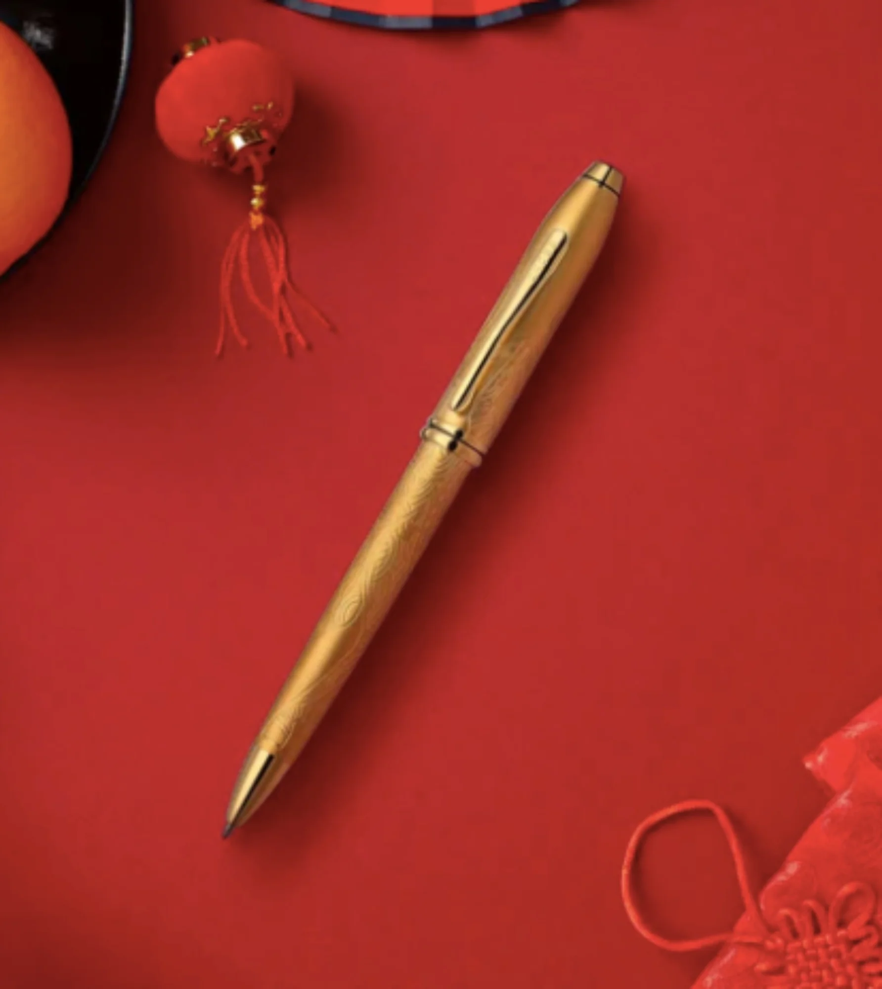 2163-cross-townsend-zodiac-year-of-the-horse-ballpoint-pen-in-23kt-gold-plated-with-gold-plated-appointment-9.webp Cross Townsend Zodiac Year of the Horse Ballpoint Pen in 23KT Gold Plated with Gold Plated Appointment