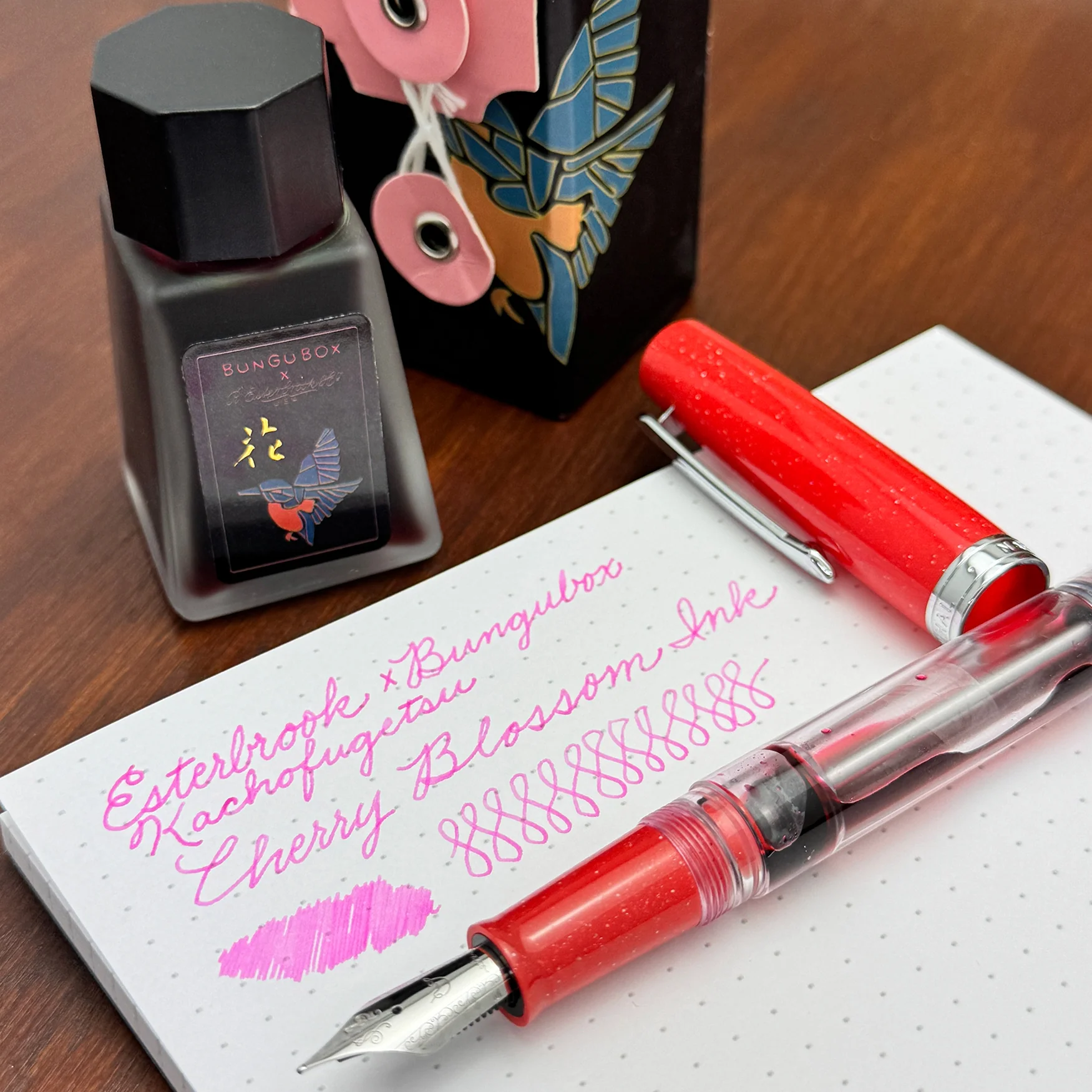 2743-esterbrook-estie-x-bungubox-kachofugetsu-fountain-pen-ink-in-flower-blossom-pink-30ml-3.webp Esterbrook Estie x BUNGUBOX Kachofugetsu Fountain Pen Ink in Flower (Blossom Pink) - 30ml
