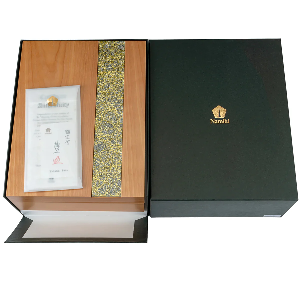 2855-namiki-emperor-fountain-pen-in-blooming-flowers-in-profusion-broad-point-4.webp Namiki Emperor Fountain Pen in Blooming Flowers in Profusion - Broad Point