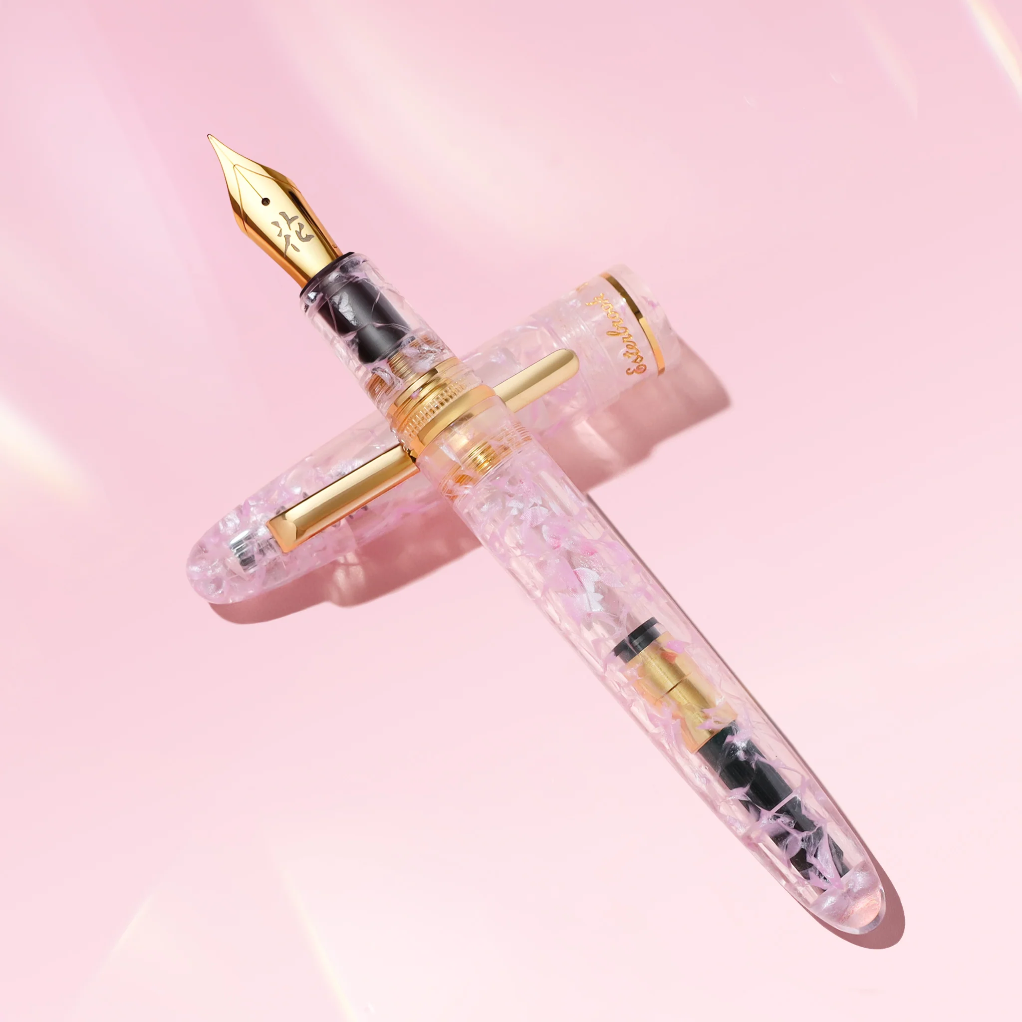 3096-esterbrook-estie-x-bungubox-estie-kachofugetsu-fountain-pen-in-flower-cherry-blossom-3.webp Esterbrook Estie x BUNGUBOX Estie Kachofugetsu Fountain Pen in Flower (Cherry Blossom)
