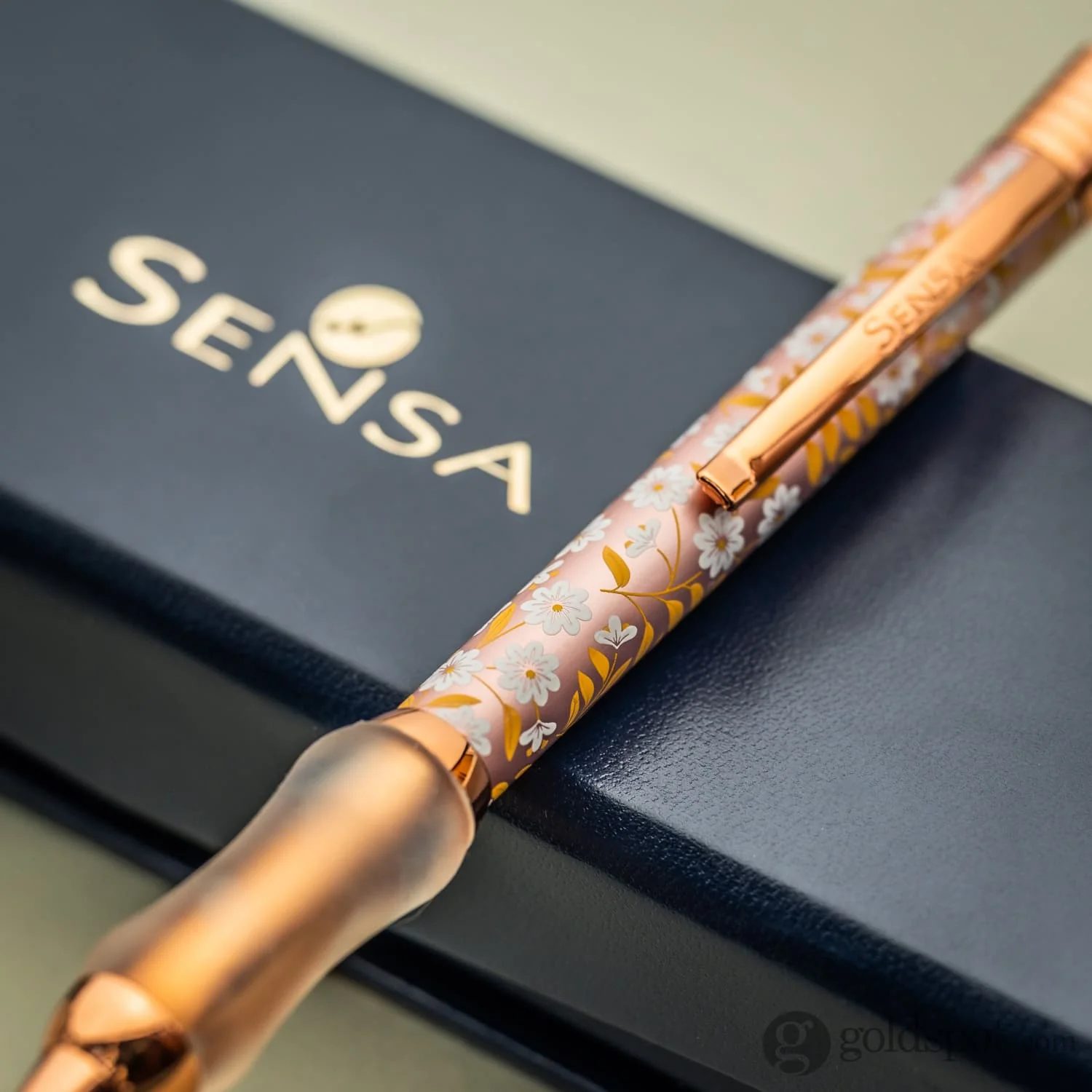 378-sensa-ballpoint-pen-in-wildflower-reverie-limited-edition-9.webp Sensa Ballpoint Pen in Wildflower Reverie - Limited Edition