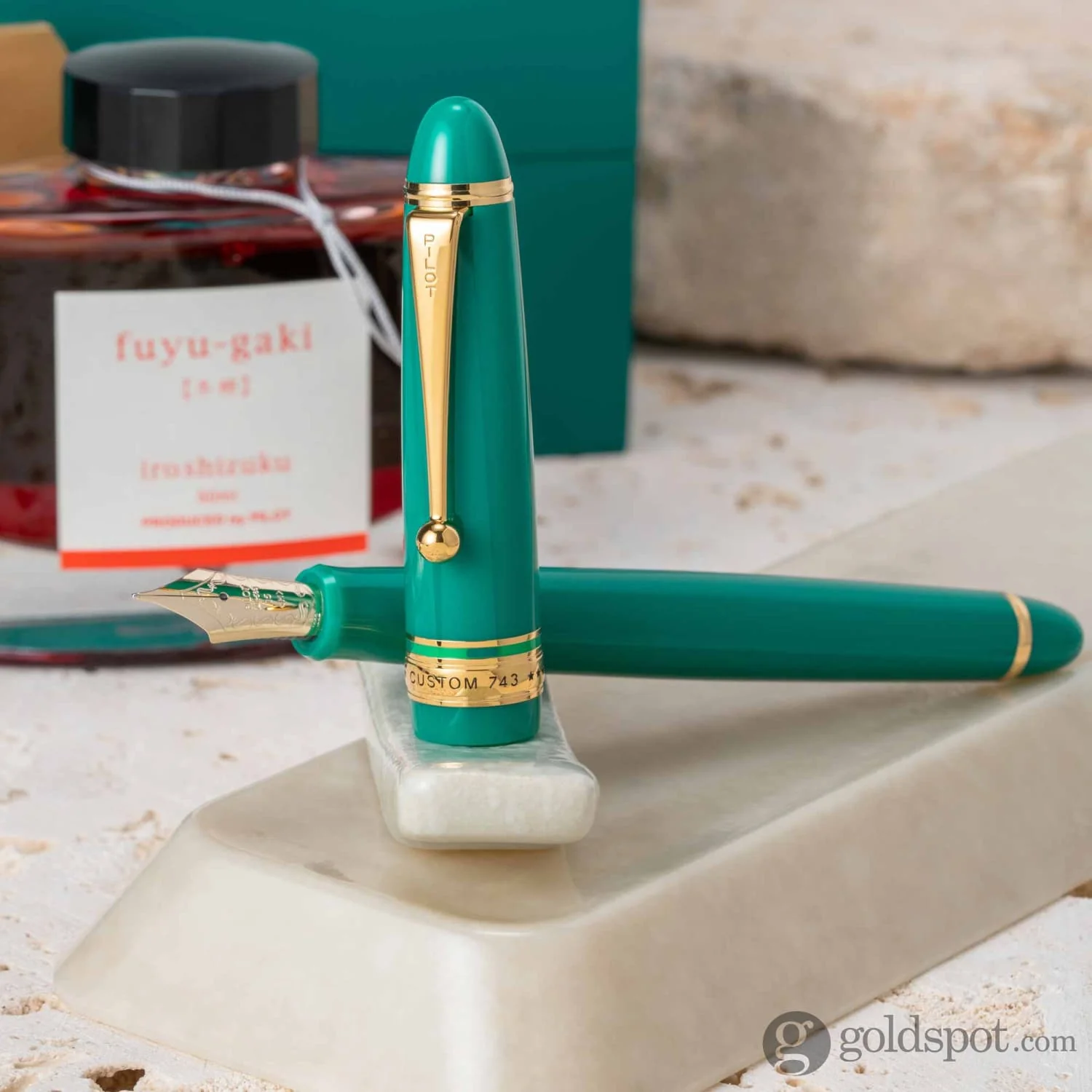 3817-pilot-custom-743-fountain-pen-in-verdigris-green-14k-gold-10.webp Pilot Custom 743 Fountain Pen in Verdigris (Green) - 14K Gold