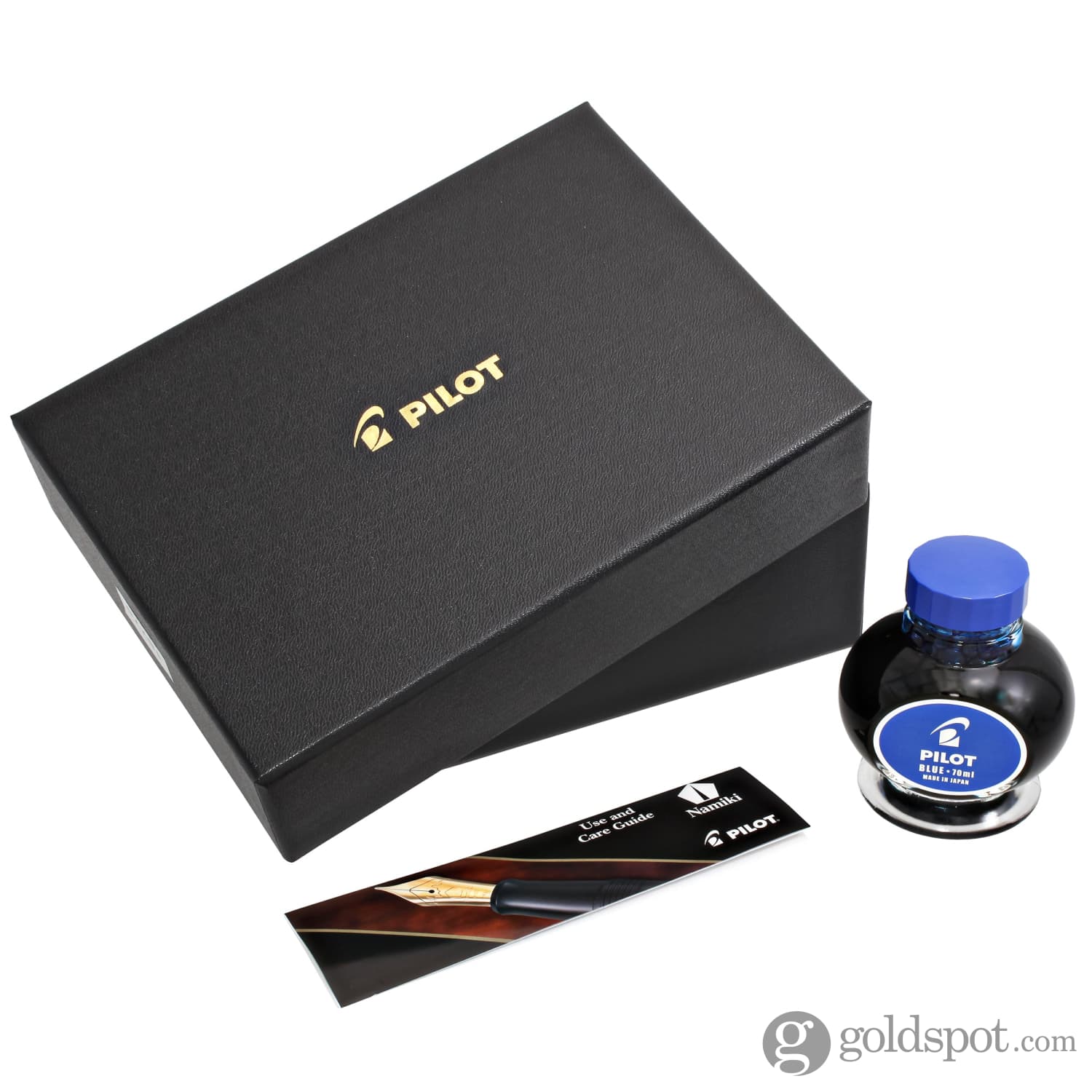 3871-pilot-custom-823-fountain-pen-in-clear-with-gold-trim-14k-gold-9.jpg Pilot Custom 823 Fountain Pen in Clear with Gold Trim - 14K Gold