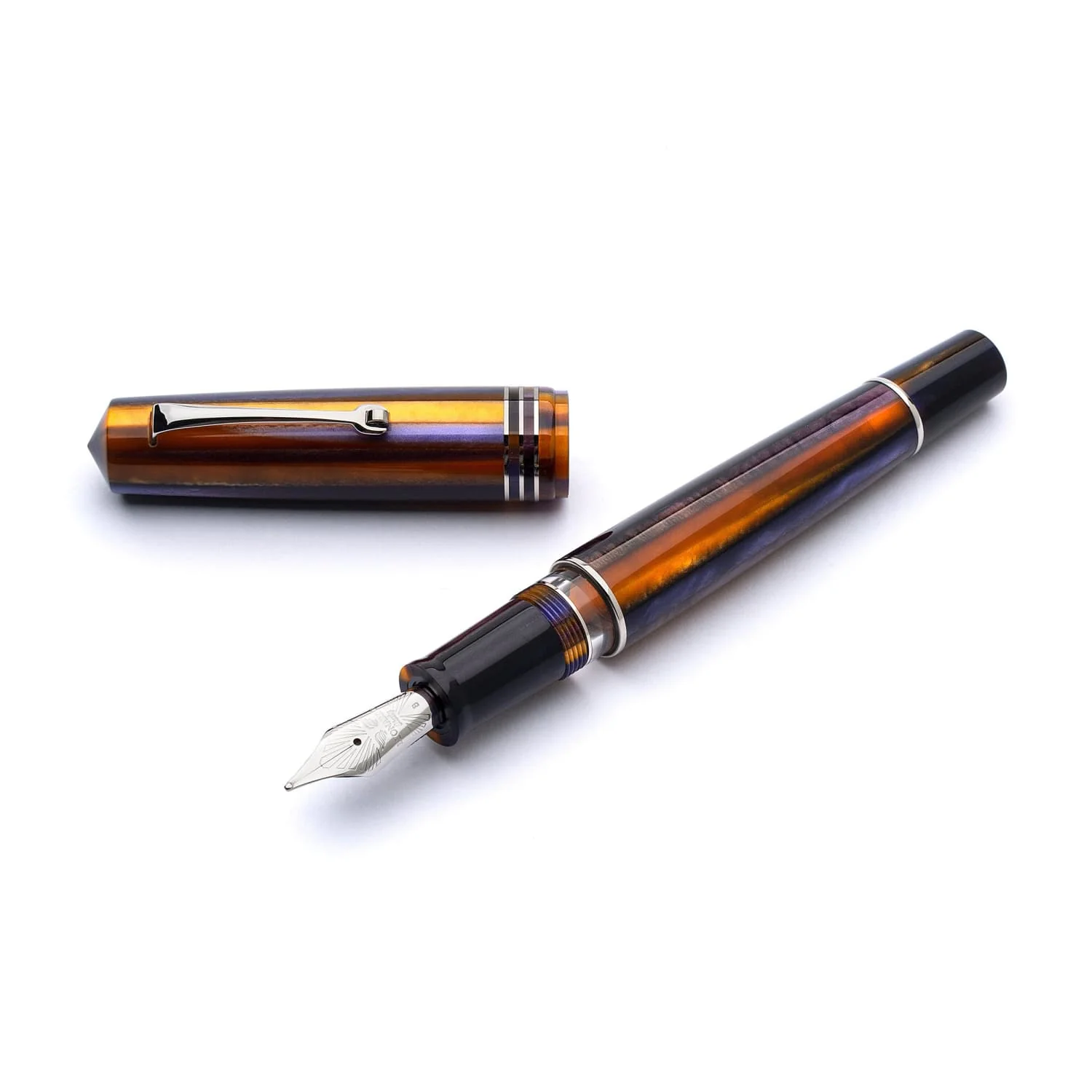 3876-leonardo-momento-zero-grande-2.0-fountain-pen-in-sea-anemone-1.webp Leonardo Momento Zero Grande 2.0 Fountain Pen in Sea Anemone
