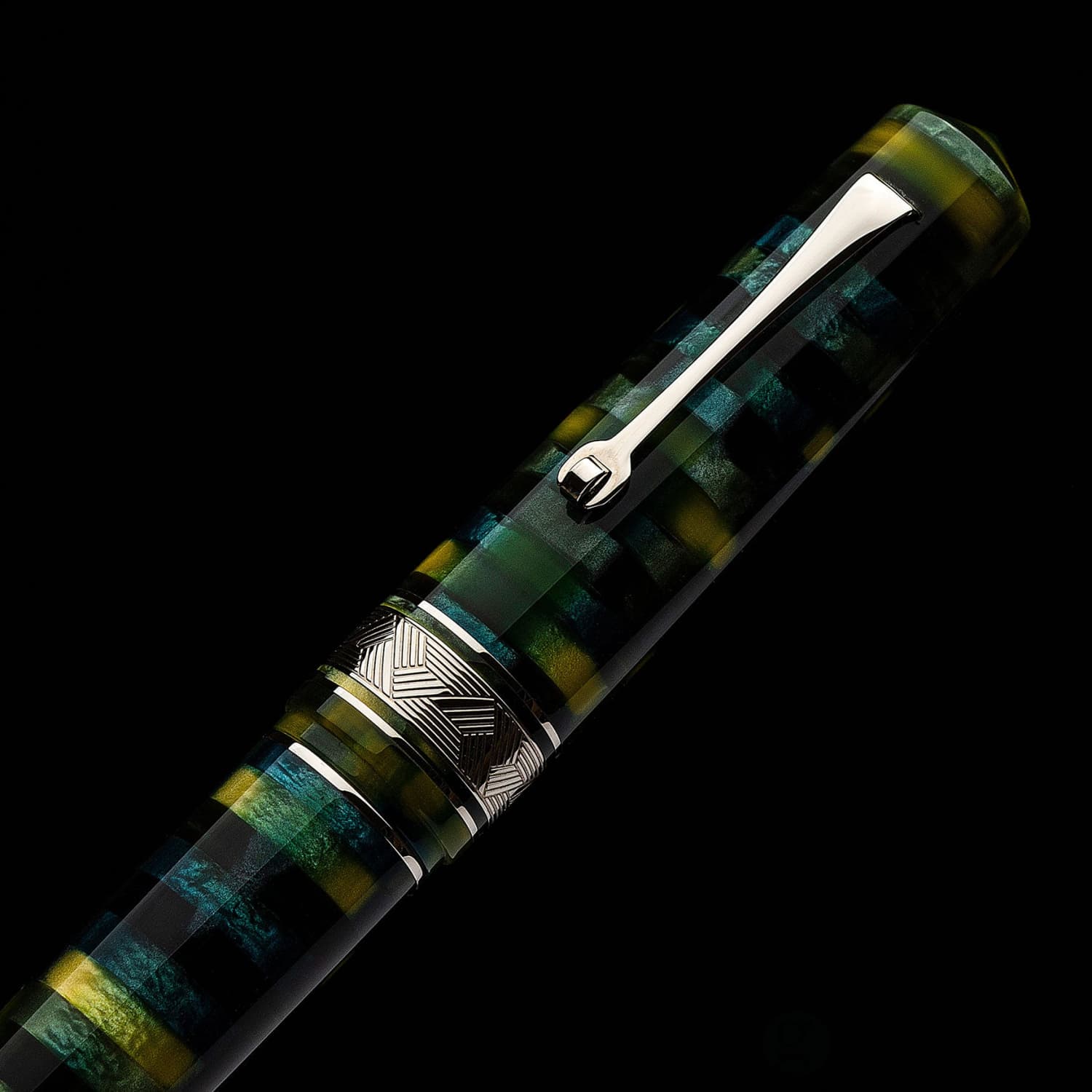 Leonardo Mosaico Fountain Pen in Baobab