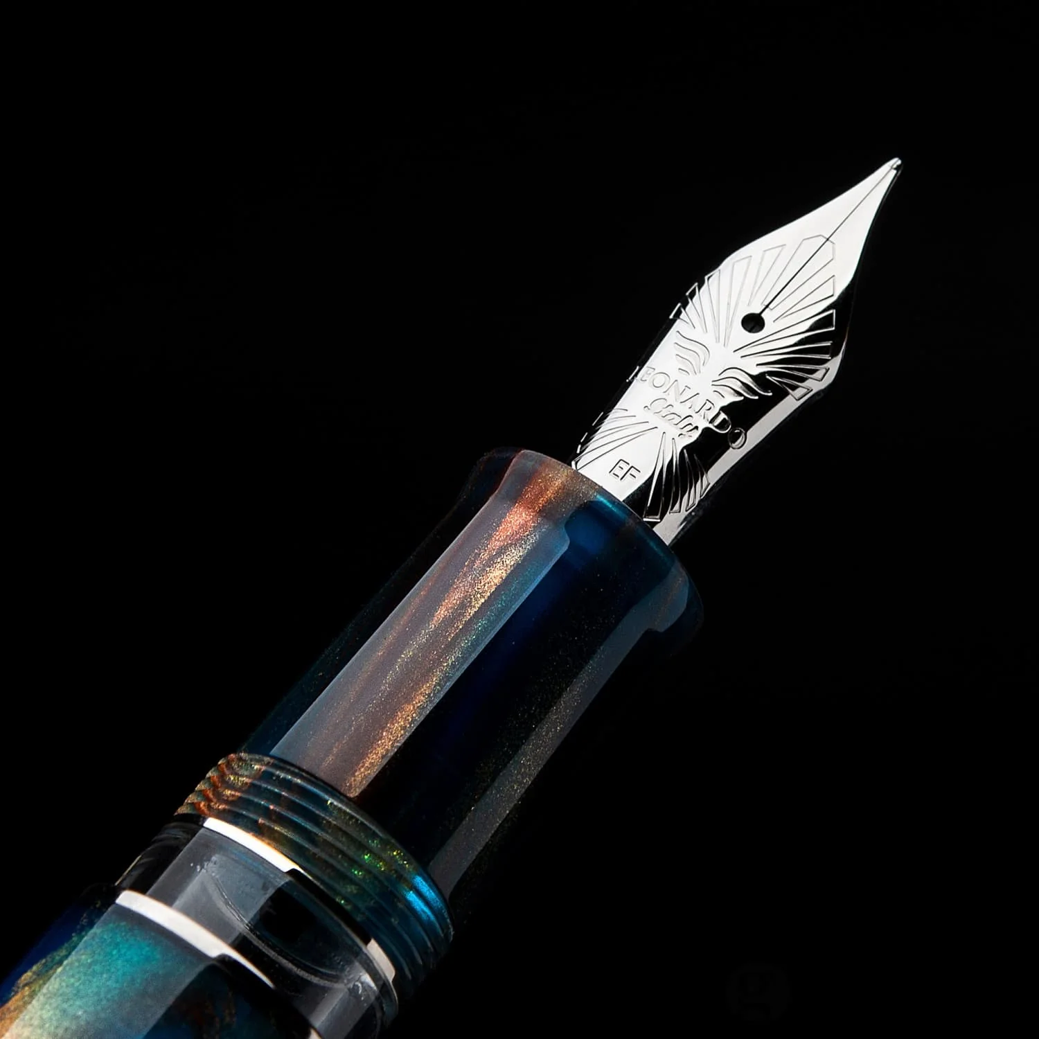 Leonardo Momento Zero Grande 2.0 Fountain Pen in Stardust