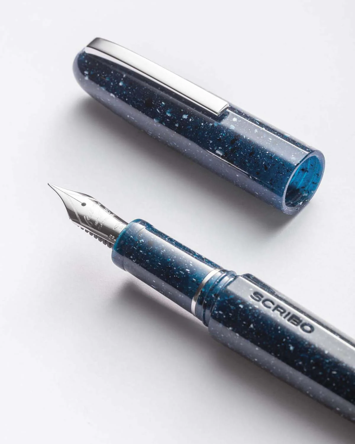 4118-scribo-piuma-fountain-pen-in-a-riveder-le-stelle-limited-edition-1.webp Scribo Piuma Fountain Pen in A Riveder Le Stelle - Limited Edition