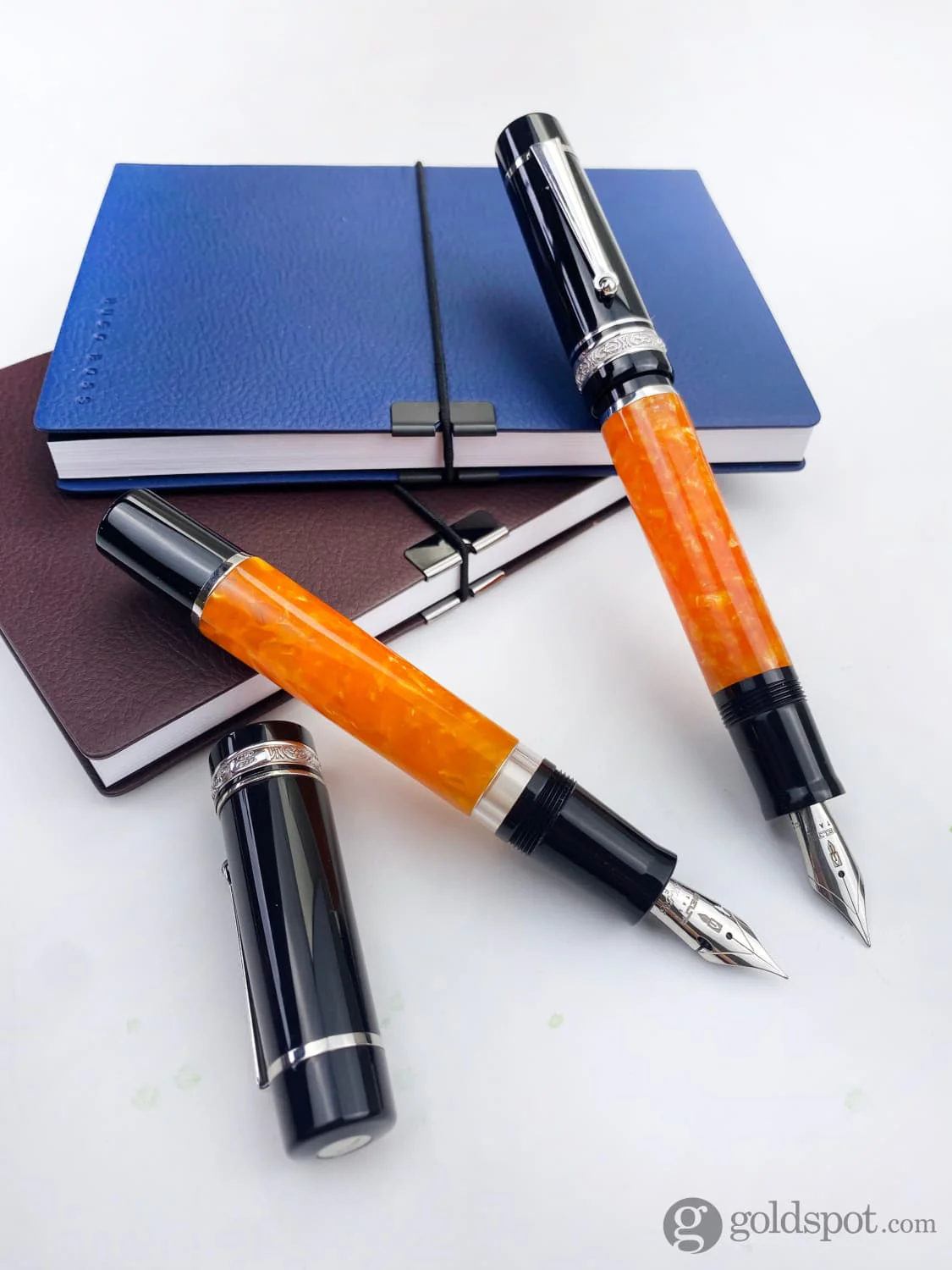 Delta DV Original Mid-Size Cartridge Fountain Pen