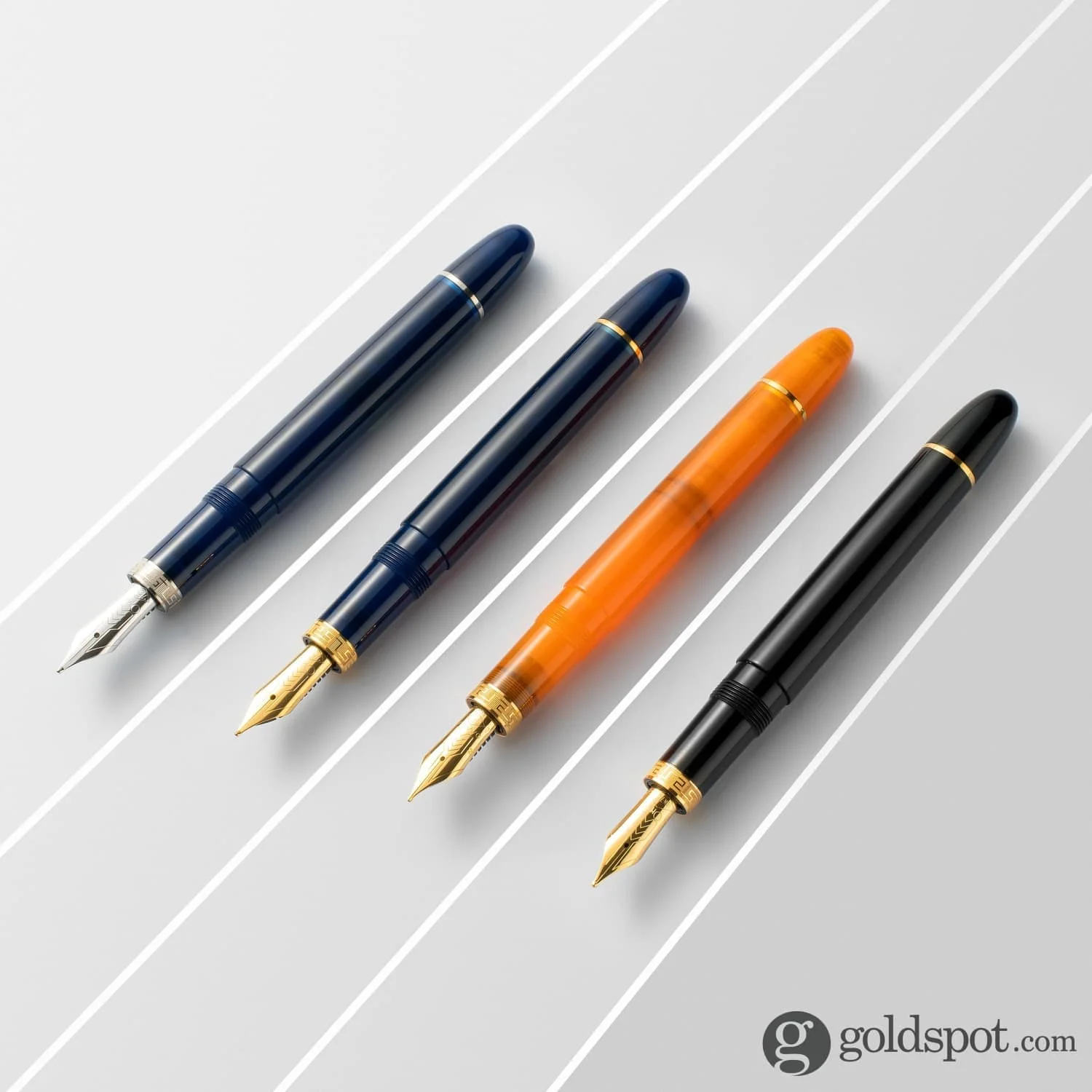 Omas Ogiva Fountain Pen in Blu with Silver Trim