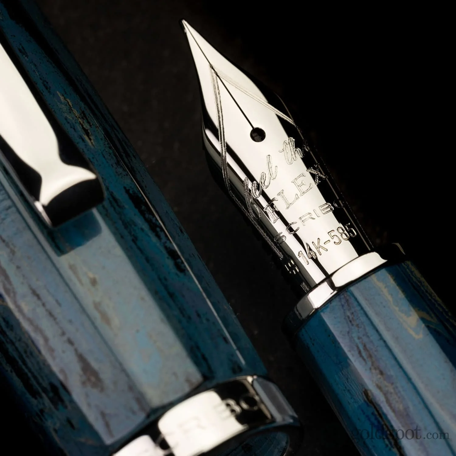 Scribo Feel Fountain Pen in Due Sorelle Ebonite