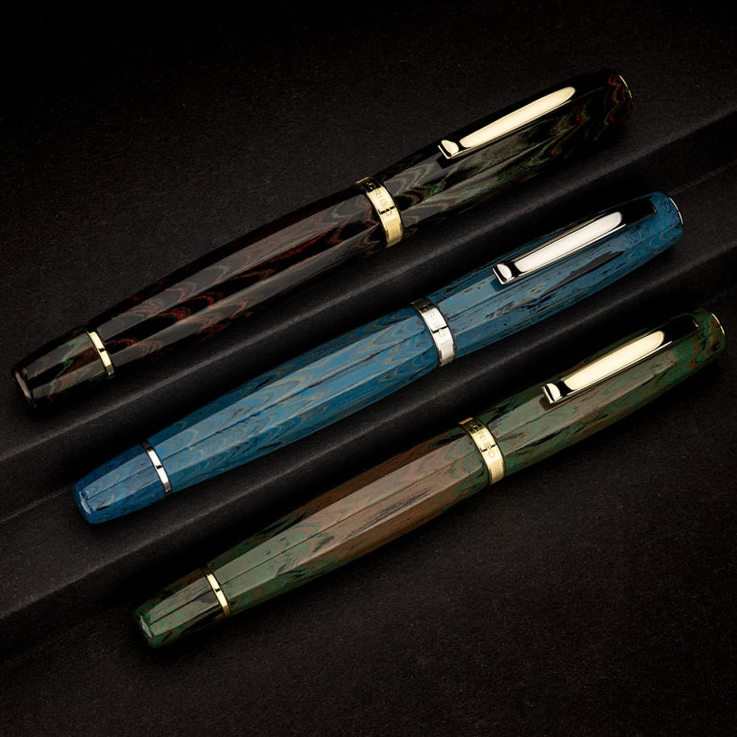 Scribo Feel Fountain Pen in Due Sorelle Ebonite