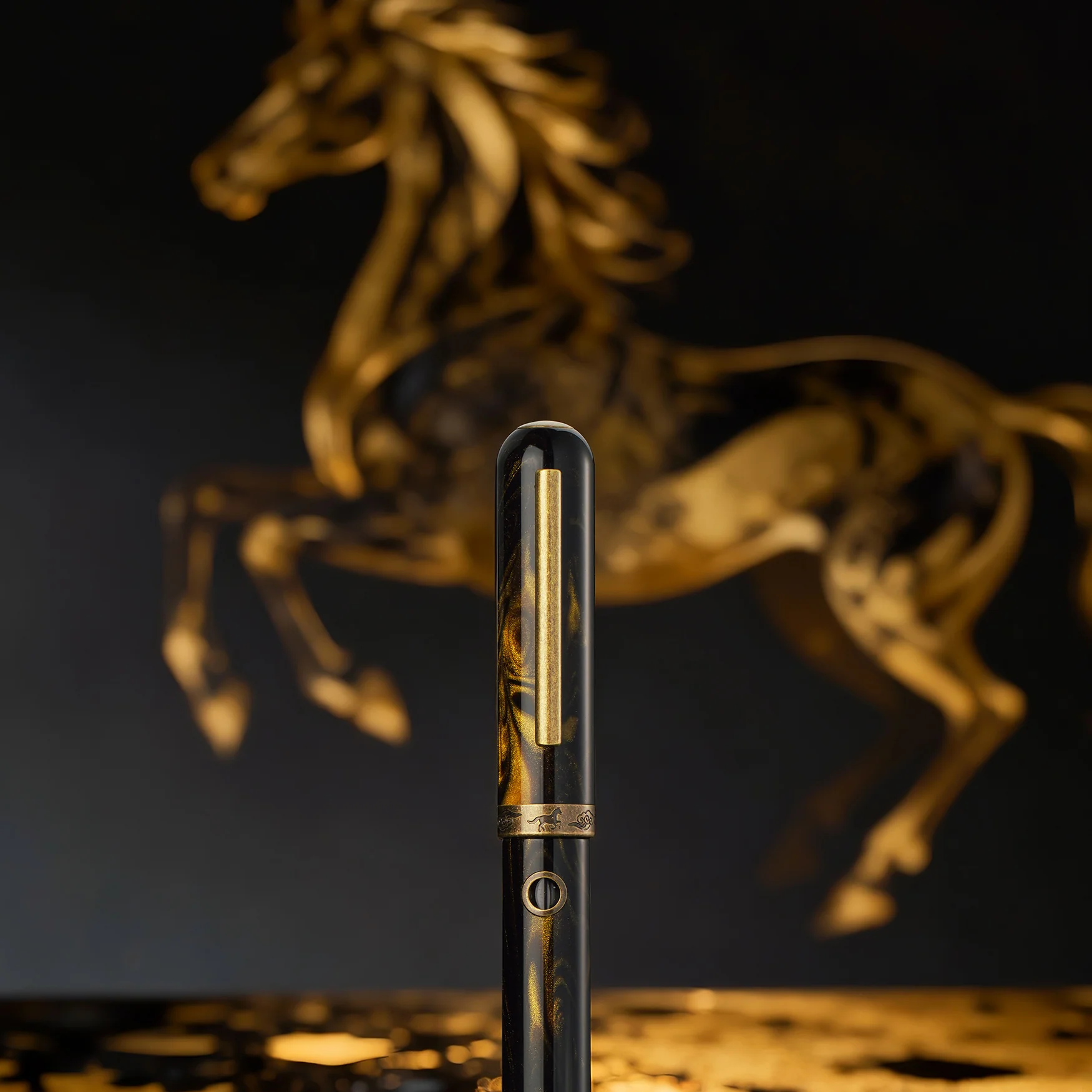 466-nahvalur-nautilus-fountain-pen-in-year-of-the-horse-4.webp Nahvalur Nautilus Fountain Pen in Year of the Horse