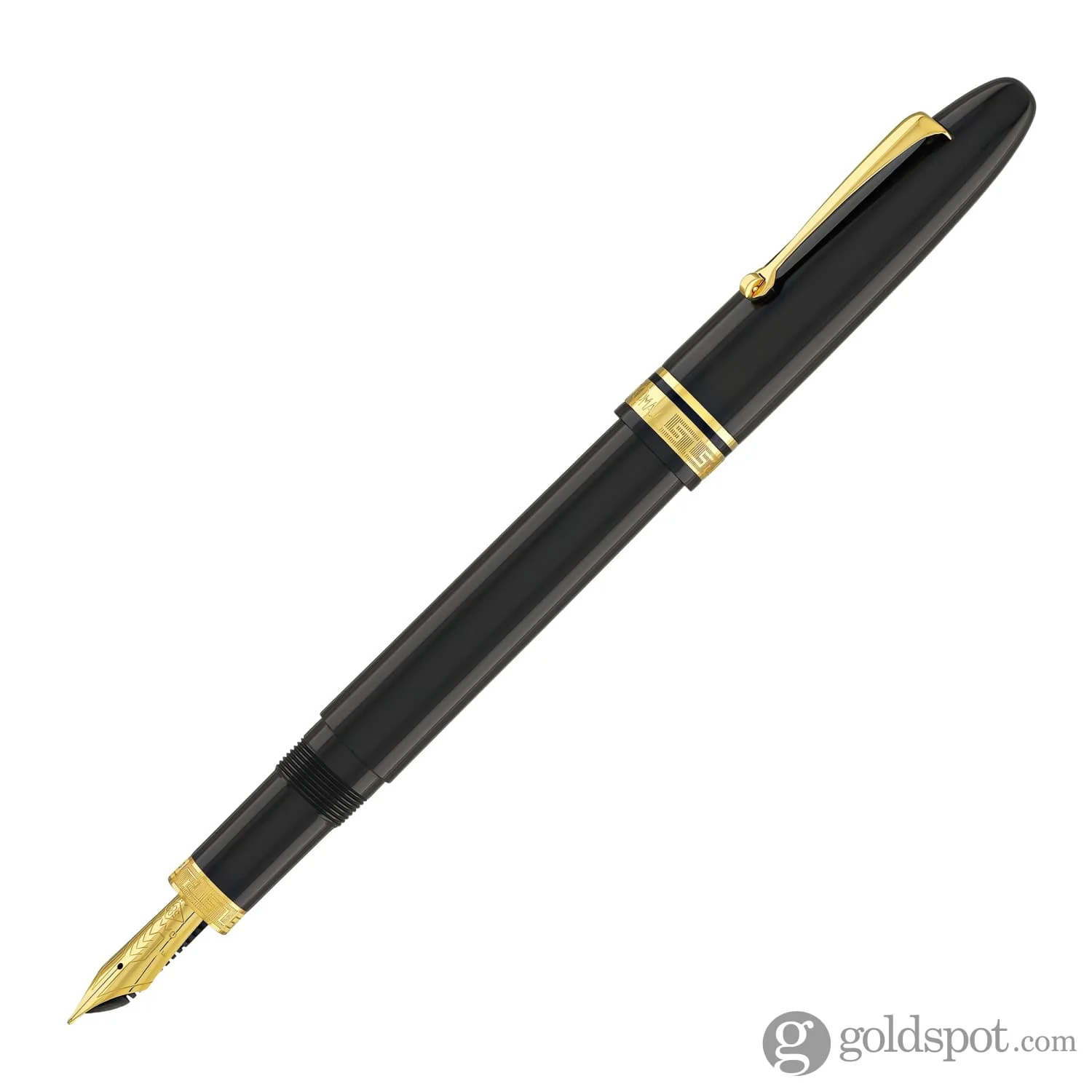 Omas Ogiva Fountain Pen in Nera with Gold Trim
