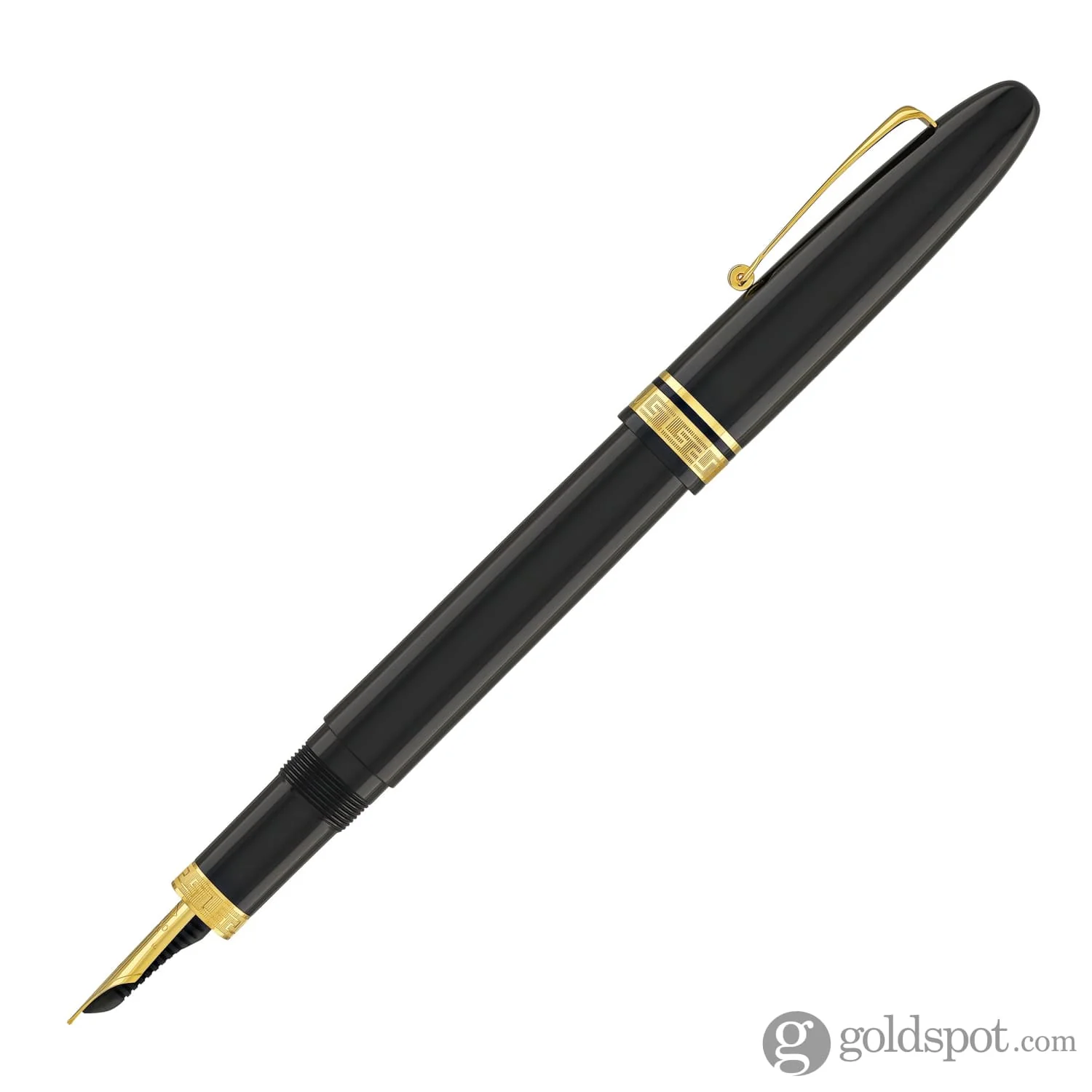Omas Ogiva Fountain Pen in Nera with Gold Trim