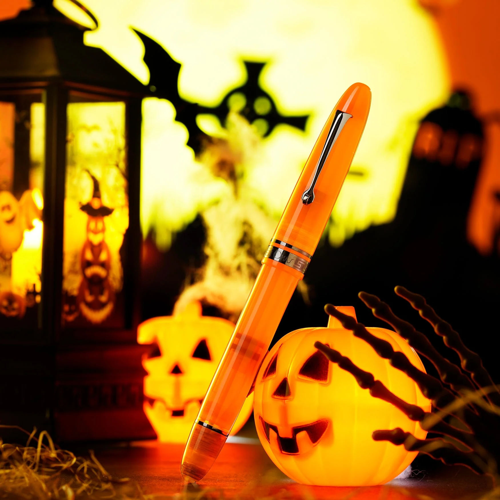 Omas Ogiva Fountain Pen in Arancione with Black Trim