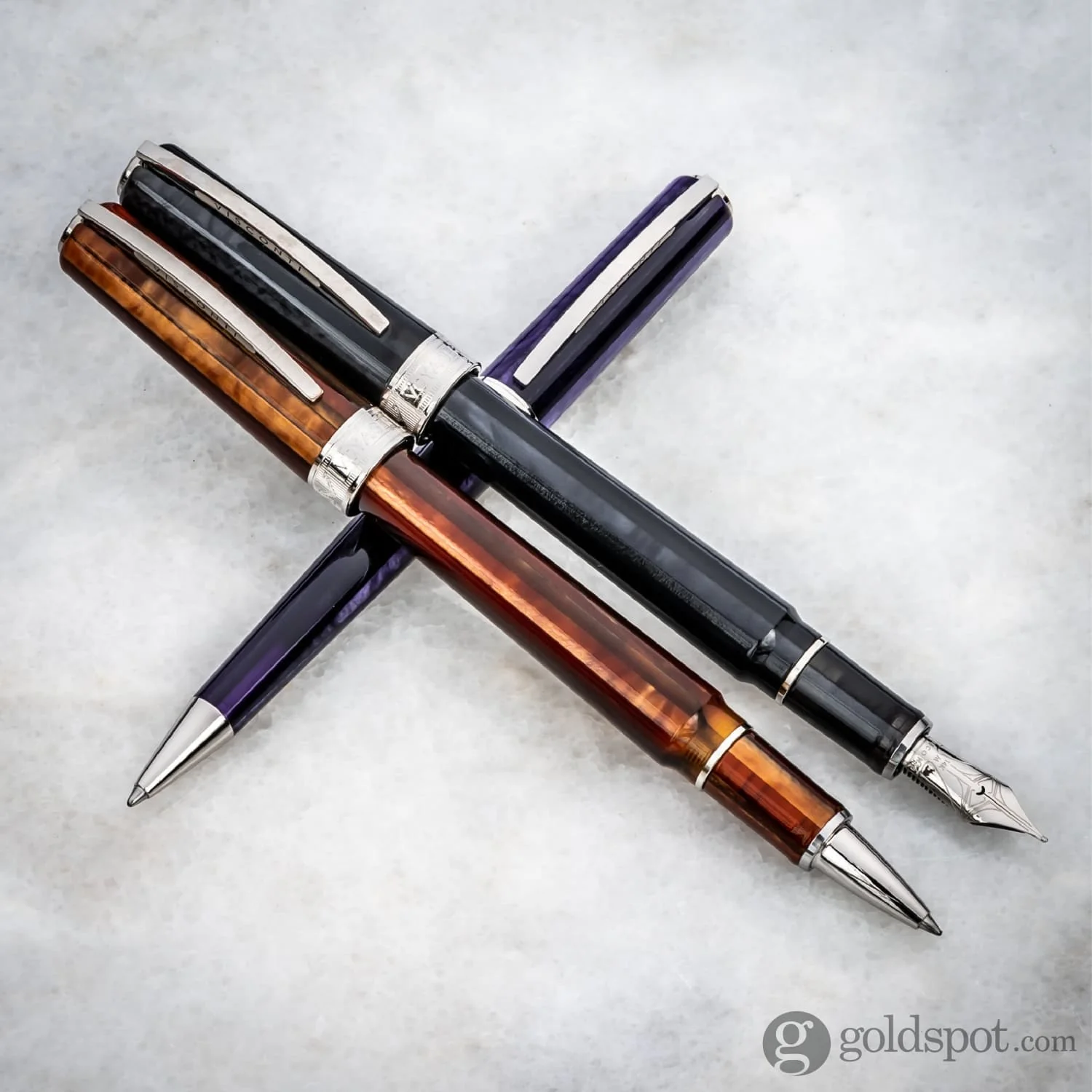 4841-visconti-voyager-fountain-pen-in-black-star-10.webp Visconti Voyager Fountain Pen in Black Star