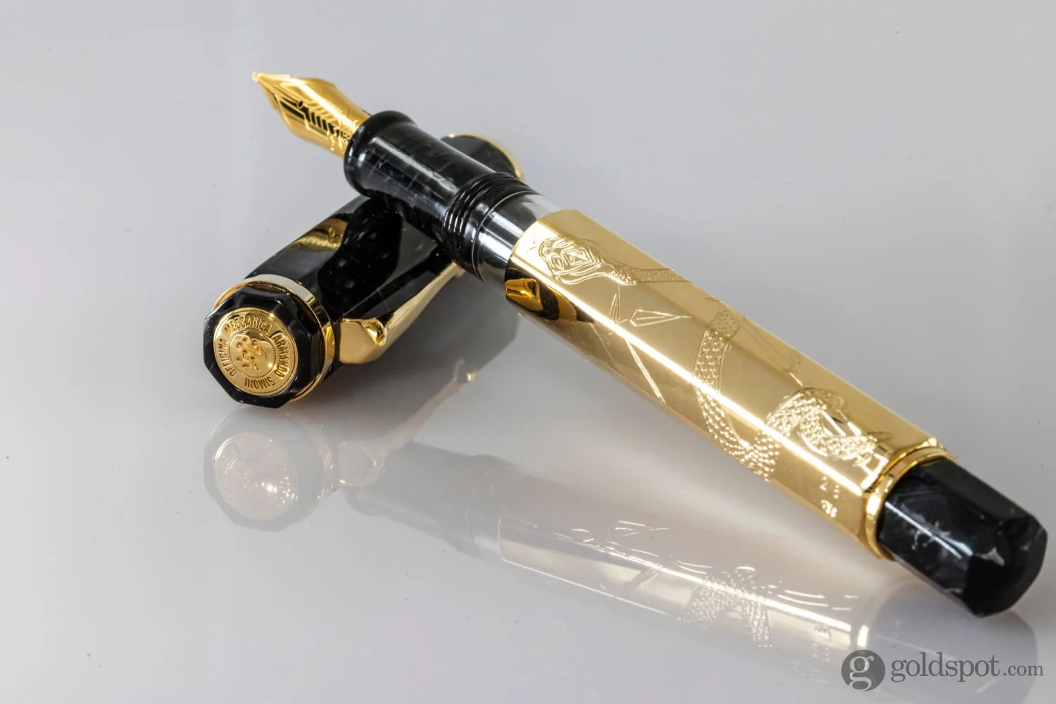 4925-omas-king-cobra-fountain-pen-with-cobra-stack-nib-limited-edition-2.webp Omas King Cobra Fountain Pen with Cobra Stack Nib - Limited Edition
