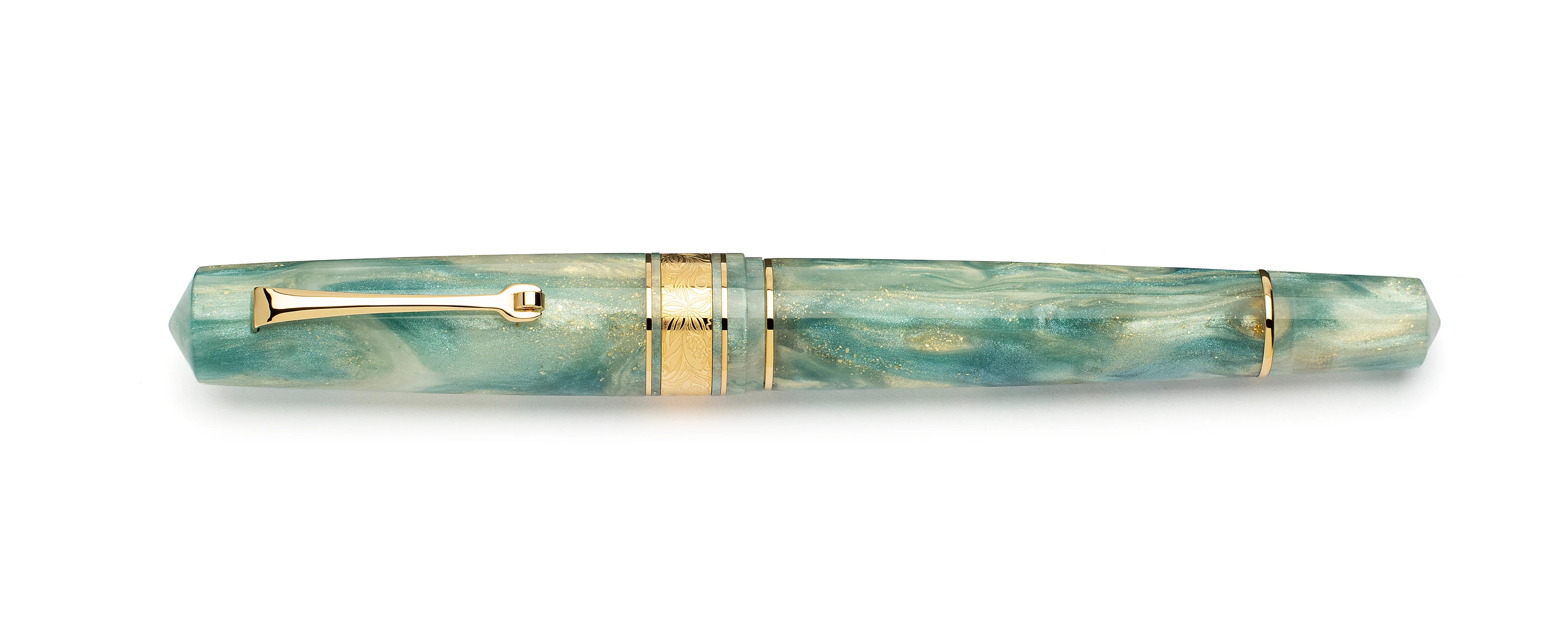 5015-leonardo-momento-zero-grande-2.0-fountain-pen-in-ortensia-gold-trim-no.-6-size-nib-3.webp Leonardo Momento Zero Grande 2.0 Fountain Pen in Ortensia, Gold Trim No. 6 Size Nib