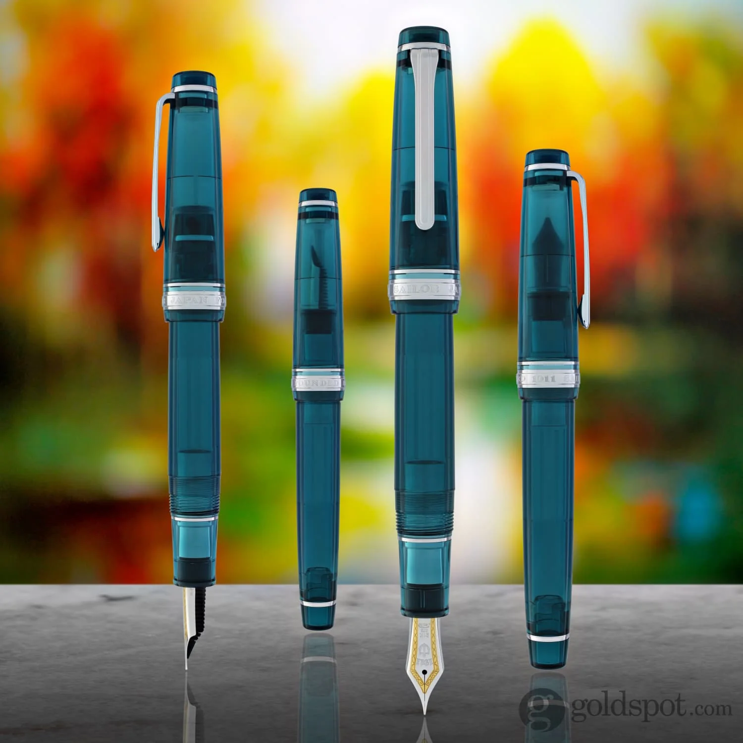 5113-sailor-pro-gear-regular-fountain-pen-in-lucky-charm-green-21kt-gold-nib-9.webp Sailor Pro Gear Regular Fountain Pen in Lucky Charm Green - 21kt Gold Nib
