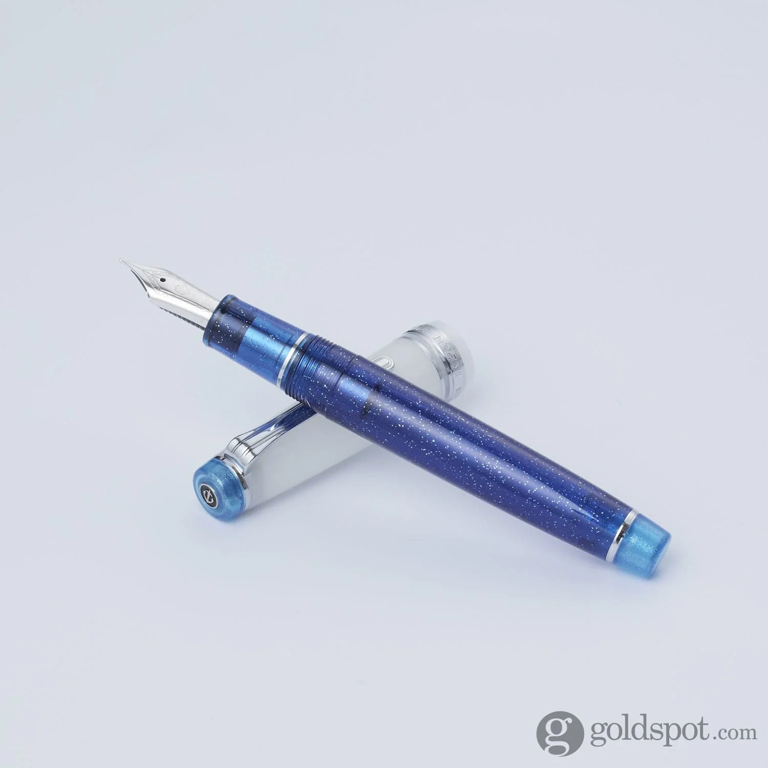 5246-sailor-pro-gear-standard-fountain-pen-in-sunlight-from-the-ocean-floor-21k-gold-10.webp Sailor Pro Gear Standard Fountain Pen in Sunlight from the Ocean Floor - 21K Gold