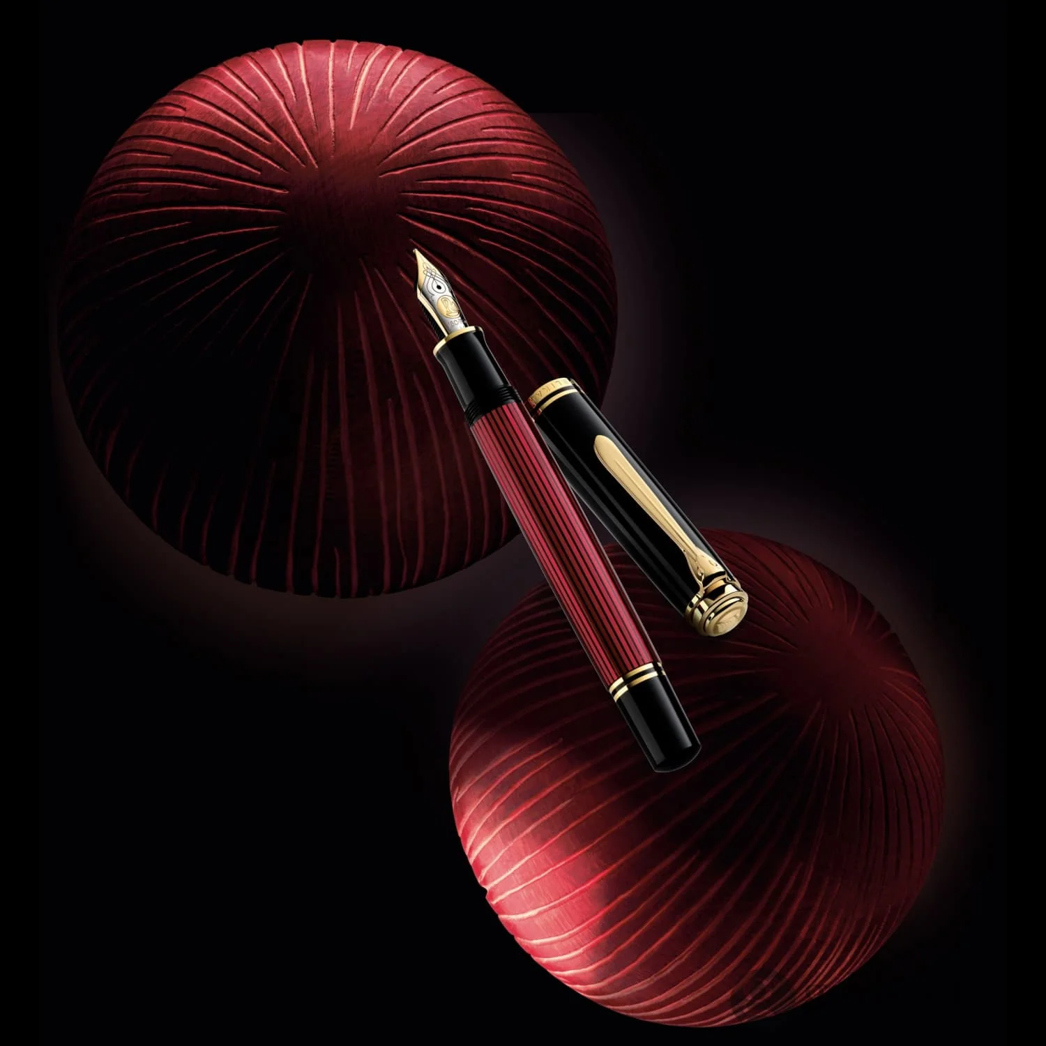 Pelikan Souveran M800 Fountain Pen in Black & Red with Gold Trim - 18K Gold