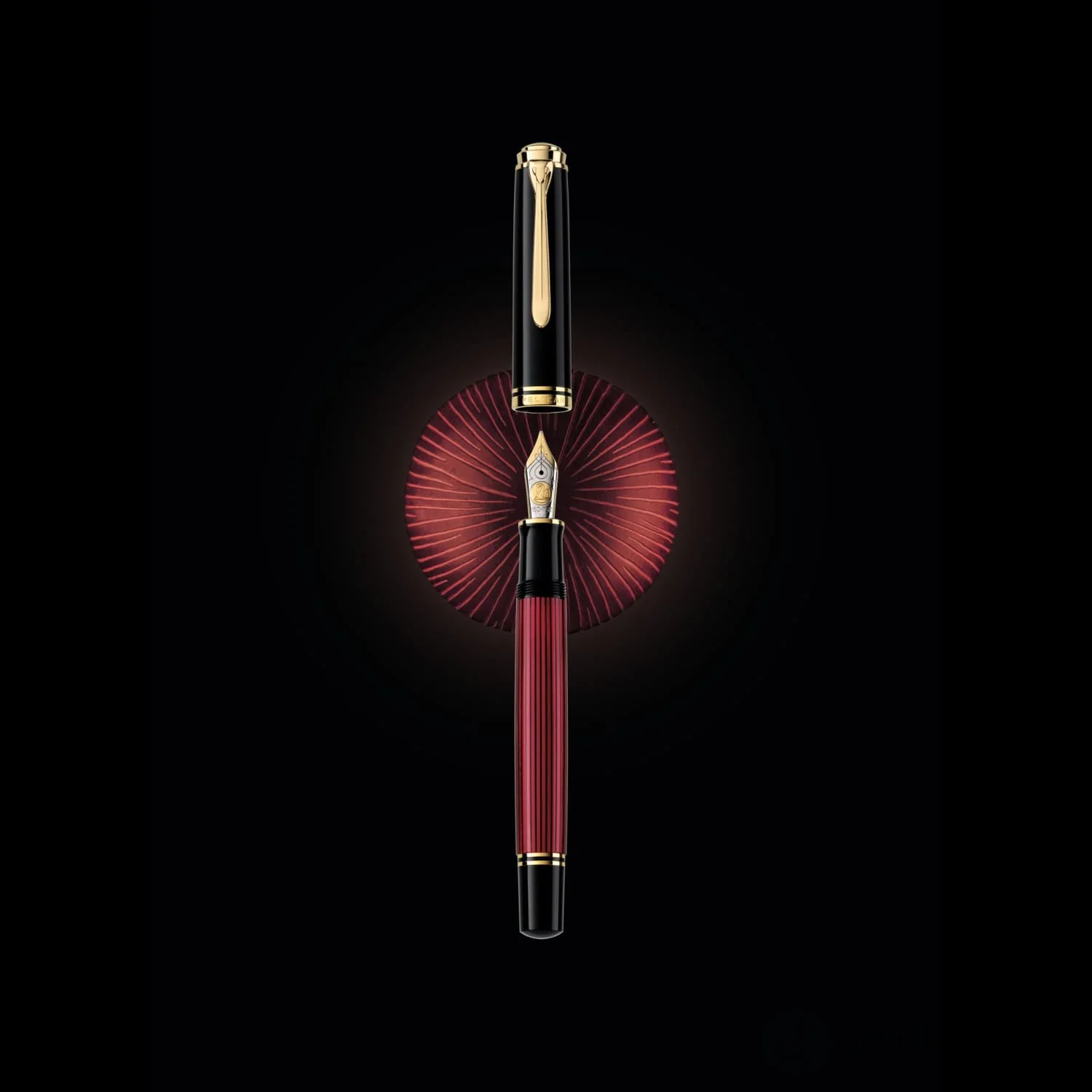 Pelikan Souveran M800 Fountain Pen in Black & Red with Gold Trim - 18K Gold