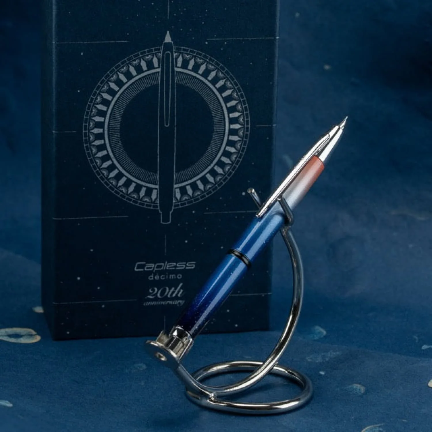 Pilot Vanishing Point Decimo Fountain Pen in 20th Anniversary Limited Edition - 18K Gold Fine Point
