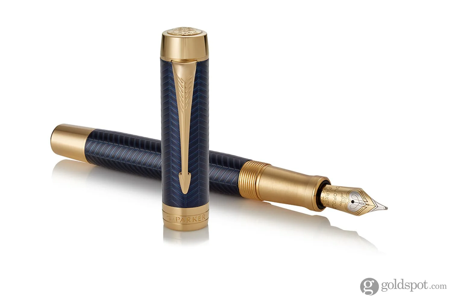 5472-parker-duofold-centennial-prestige-fountain-pen-in-blue-chevron-18k-gold-medium-point-3.webp Parker Duofold Centennial Prestige Fountain Pen in Blue Chevron - 18K Gold Medium Point