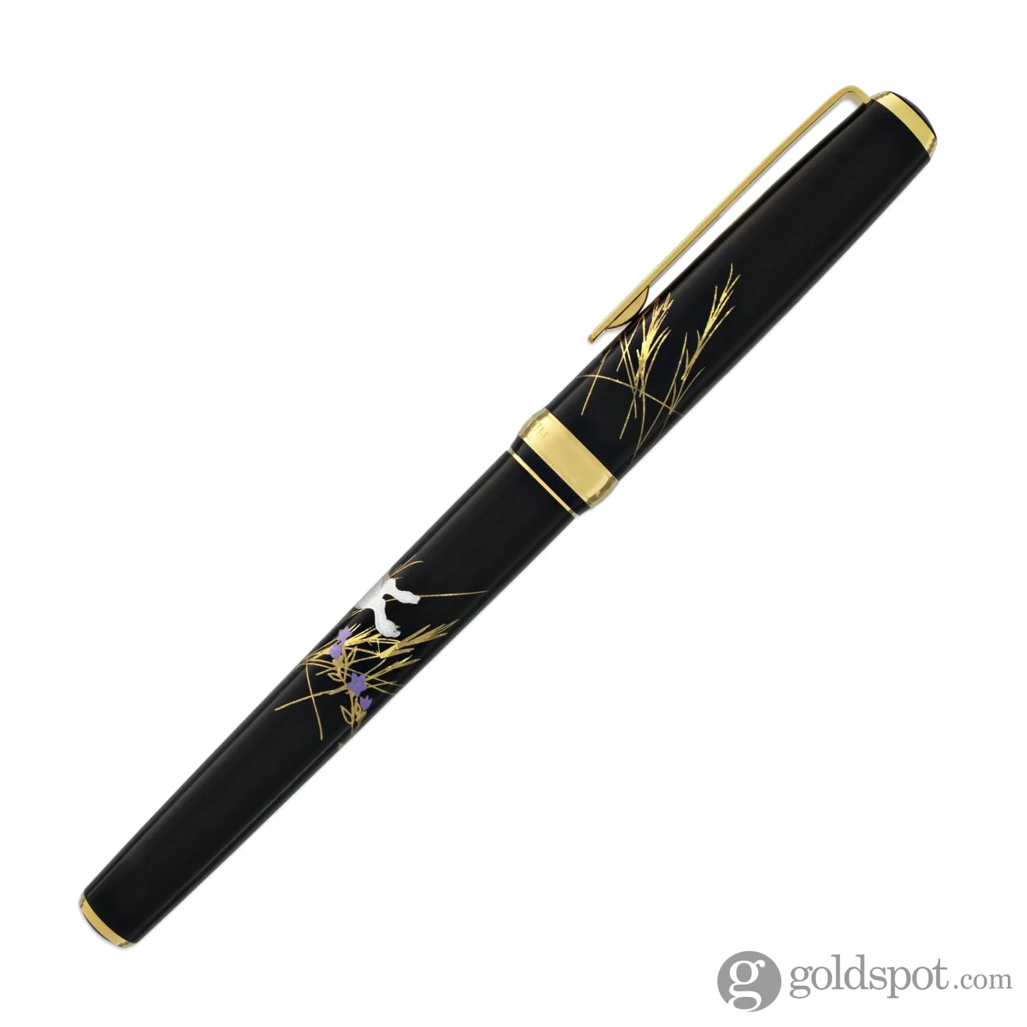 5486-platinum-classic-maki-e-fountain-pen-in-moon-and-rabbit-design-18k-gold-5.webp Platinum Classic Maki-e Fountain Pen in Moon and Rabbit Design - 18K Gold