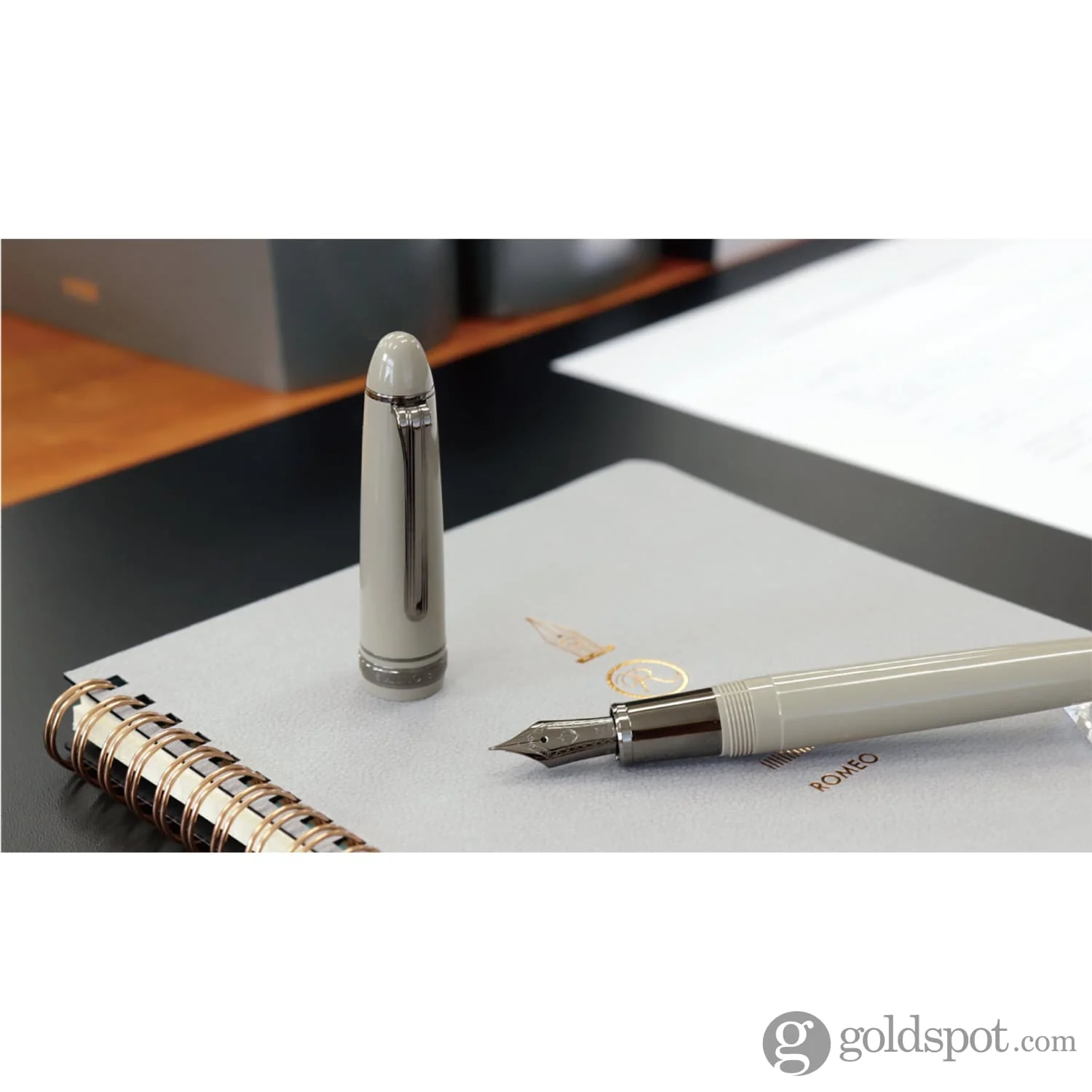 5571-sailor-1911-large-fountain-pen-in-themis-with-black-ip-trim-21kt-gold-nib-10.webp Sailor 1911 Large Fountain Pen in Themis with Black IP Trim - 21kt Gold Nib