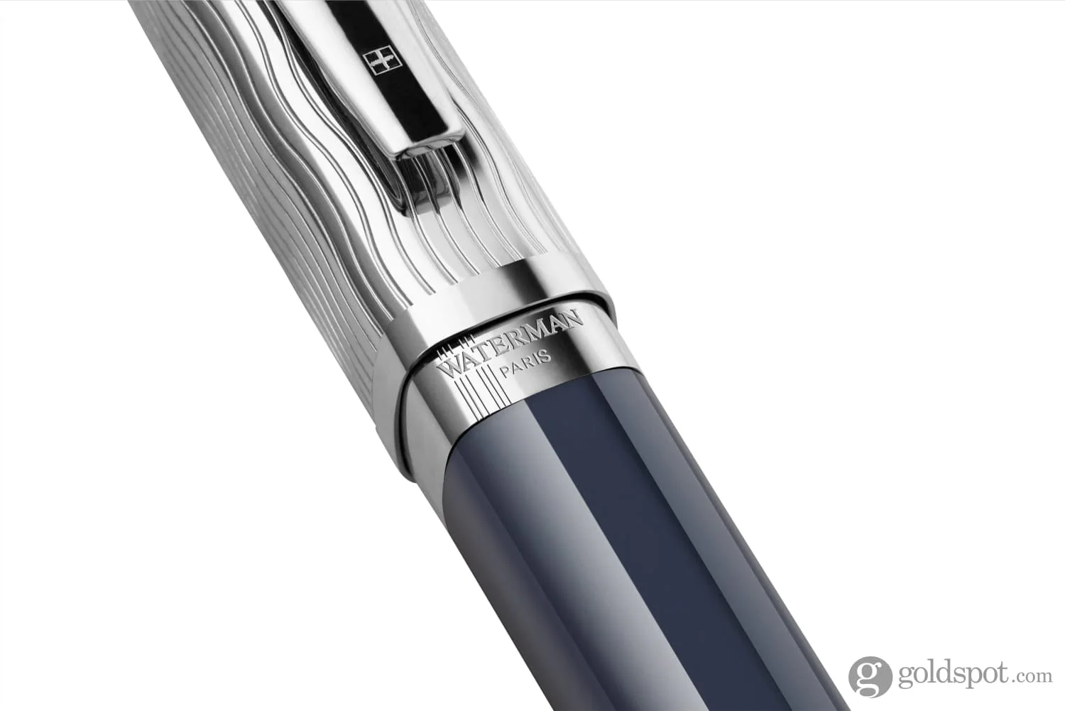 5767-waterman-exception-l-essence-du-bleu-fountain-pen-in-metal-blue-lacquer-18k-gold-3.webp Waterman Exception L’Essence du Bleu Fountain Pen in Metal & Blue Lacquer - 18K Gold