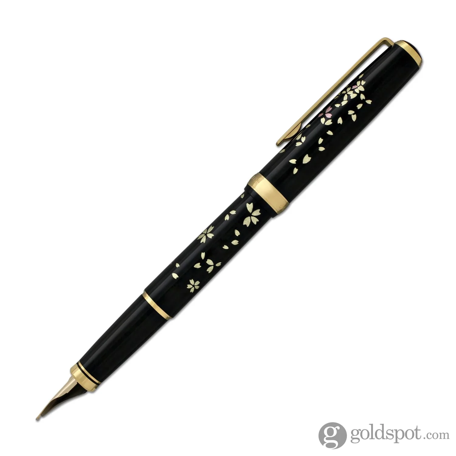 5815-platinum-classic-maki-e-fountain-pen-in-cherry-blossom-18k-gold-3.webp Platinum Classic Maki-e Fountain Pen in Cherry Blossom - 18K Gold