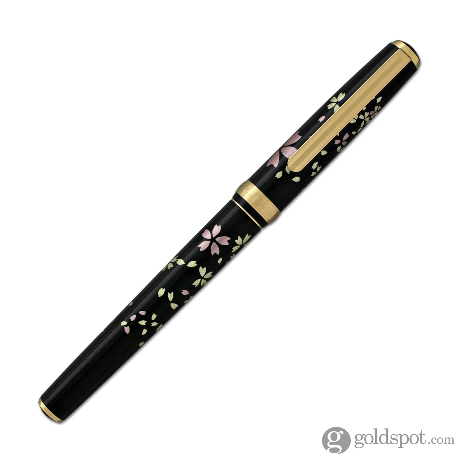 5815-platinum-classic-maki-e-fountain-pen-in-cherry-blossom-18k-gold-5.webp Platinum Classic Maki-e Fountain Pen in Cherry Blossom - 18K Gold