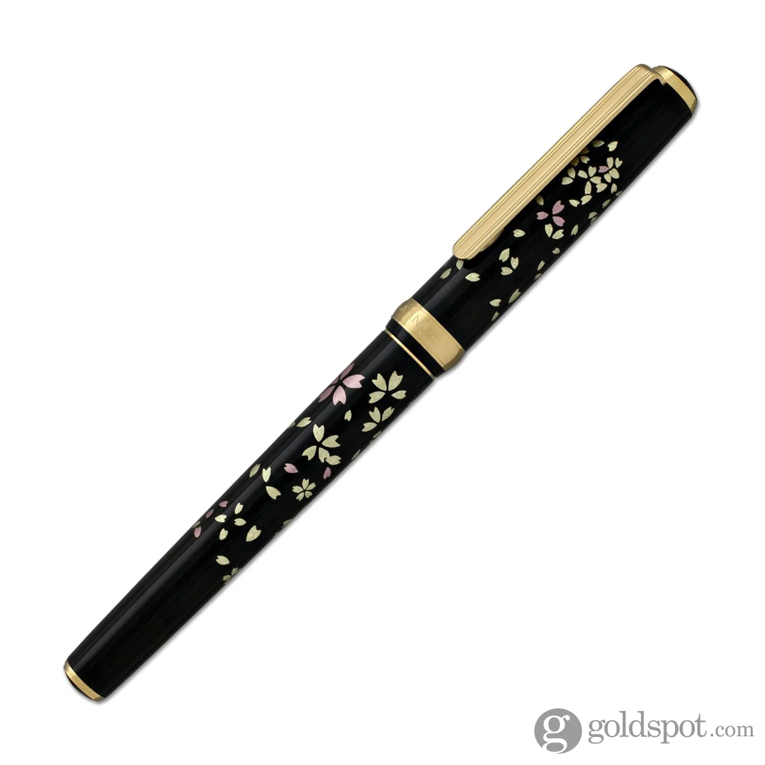 5815-platinum-classic-maki-e-fountain-pen-in-cherry-blossom-18k-gold-6.webp Platinum Classic Maki-e Fountain Pen in Cherry Blossom - 18K Gold