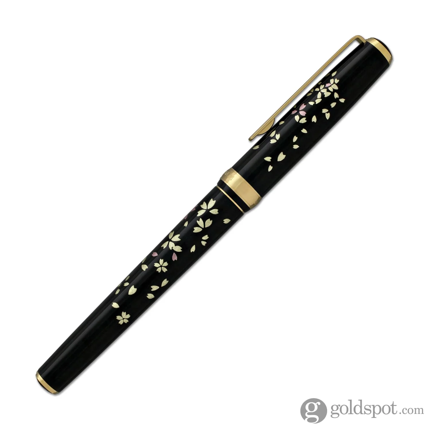 5815-platinum-classic-maki-e-fountain-pen-in-cherry-blossom-18k-gold-7.webp Platinum Classic Maki-e Fountain Pen in Cherry Blossom - 18K Gold