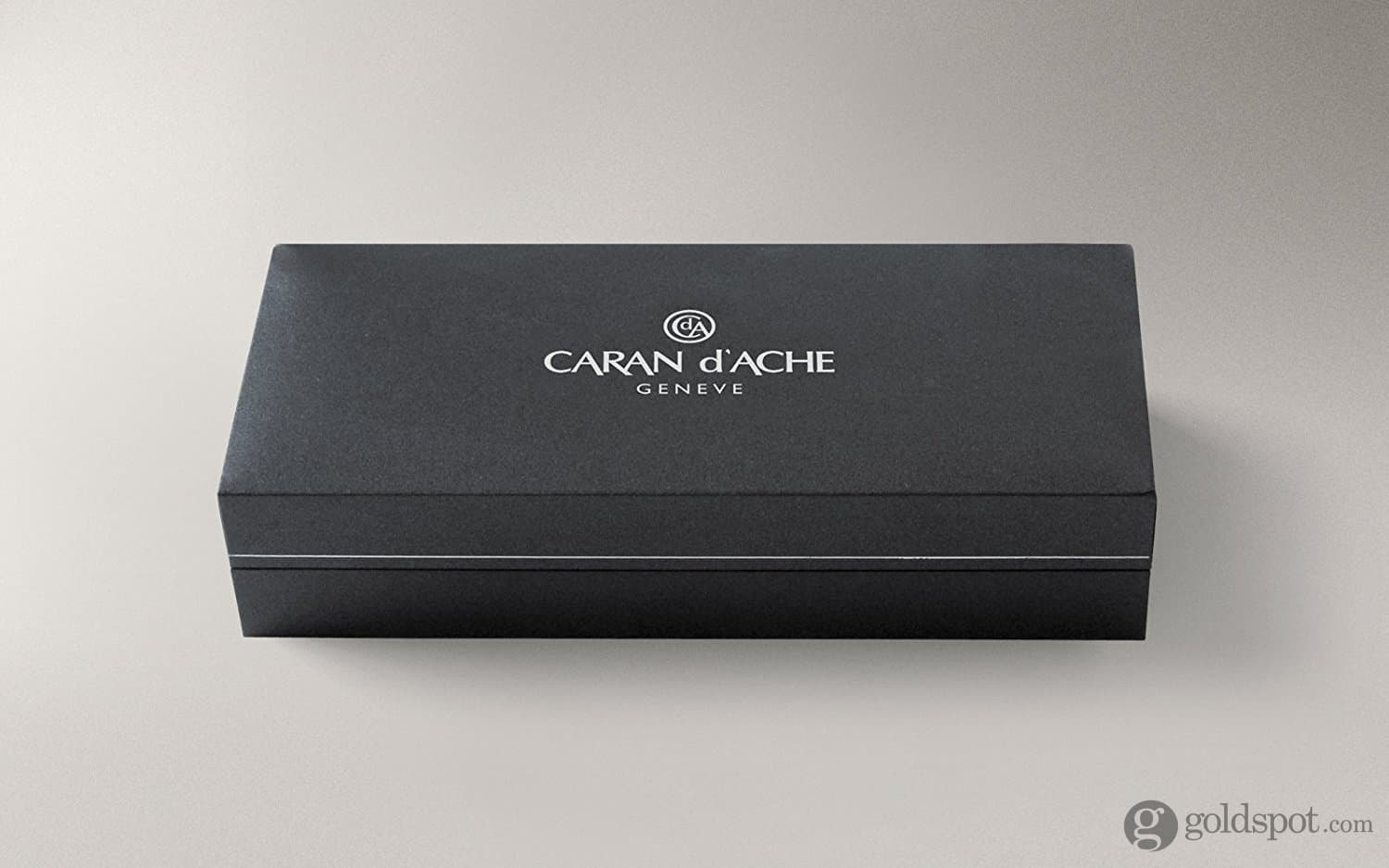 Caran d'Ache Léman Fountain Pen in Grand Bleu - 18K Gold