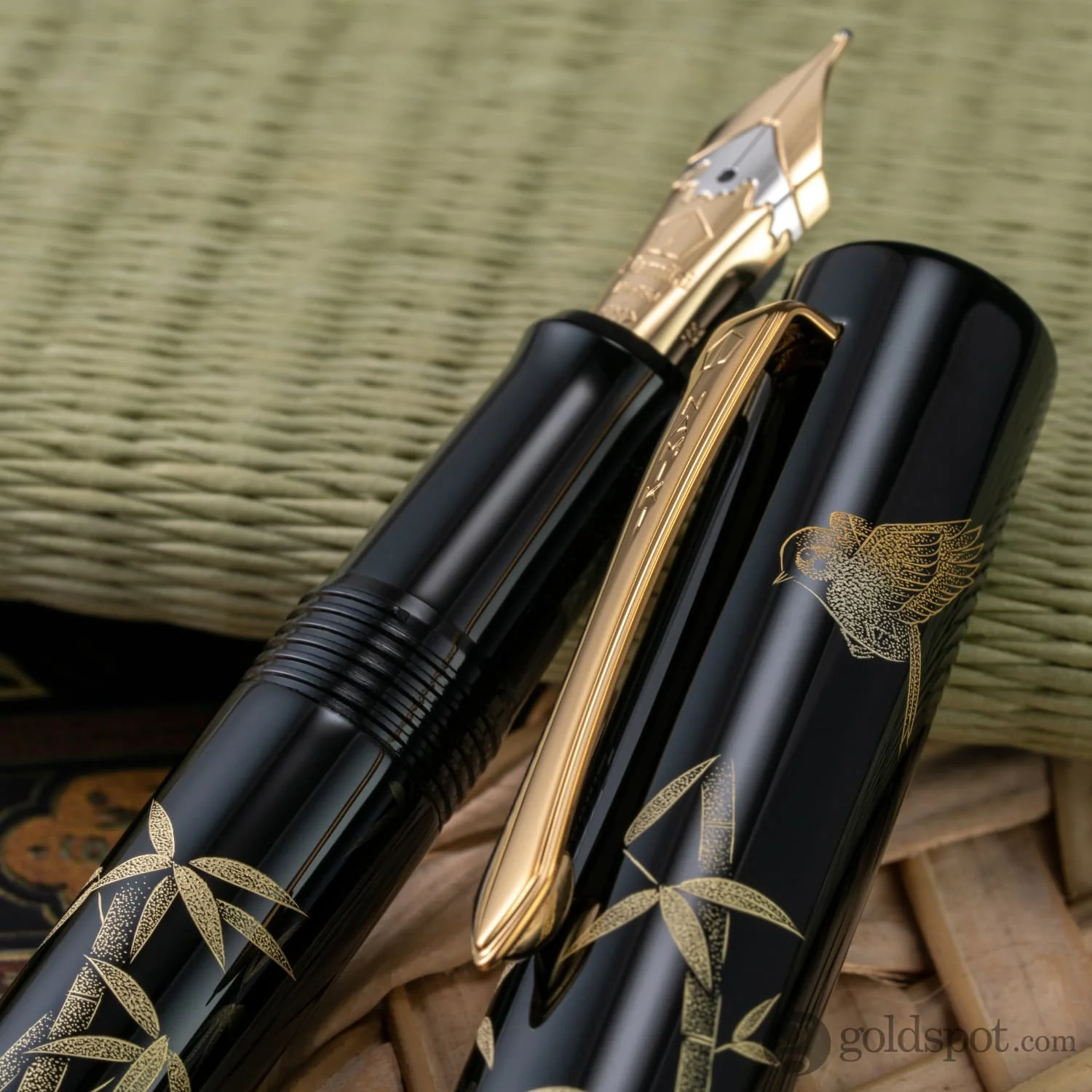Namiki Chinkin Fountain Pen in Bamboo and Sparrow - 18K Gold