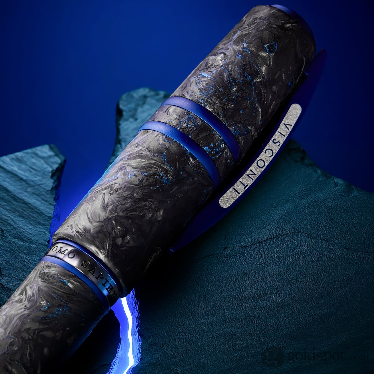 6036-visconti-homo-sapiens-fountain-pen-in-carbon-abyssus-12.jpg Visconti Homo Sapiens Fountain Pen in Carbon Abyssus