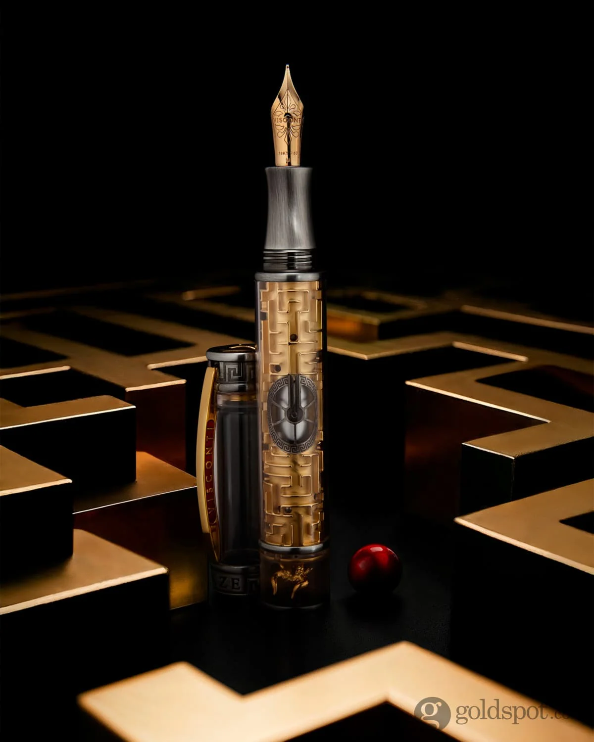 6158-visconti-limited-edition-fountain-pen-in-maze-18k-gold-5.webp Visconti Limited Edition Fountain Pen in Maze - 18K Gold