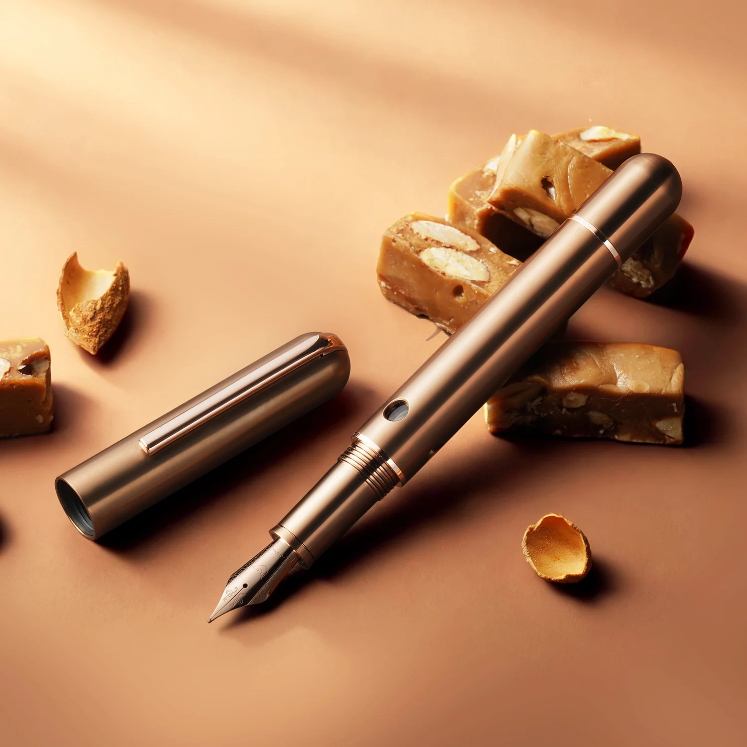616-nahvalur-nautilus-fountain-pen-in-toffee-ti-3.webp Nahvalur Nautilus Fountain Pen in Toffee Ti