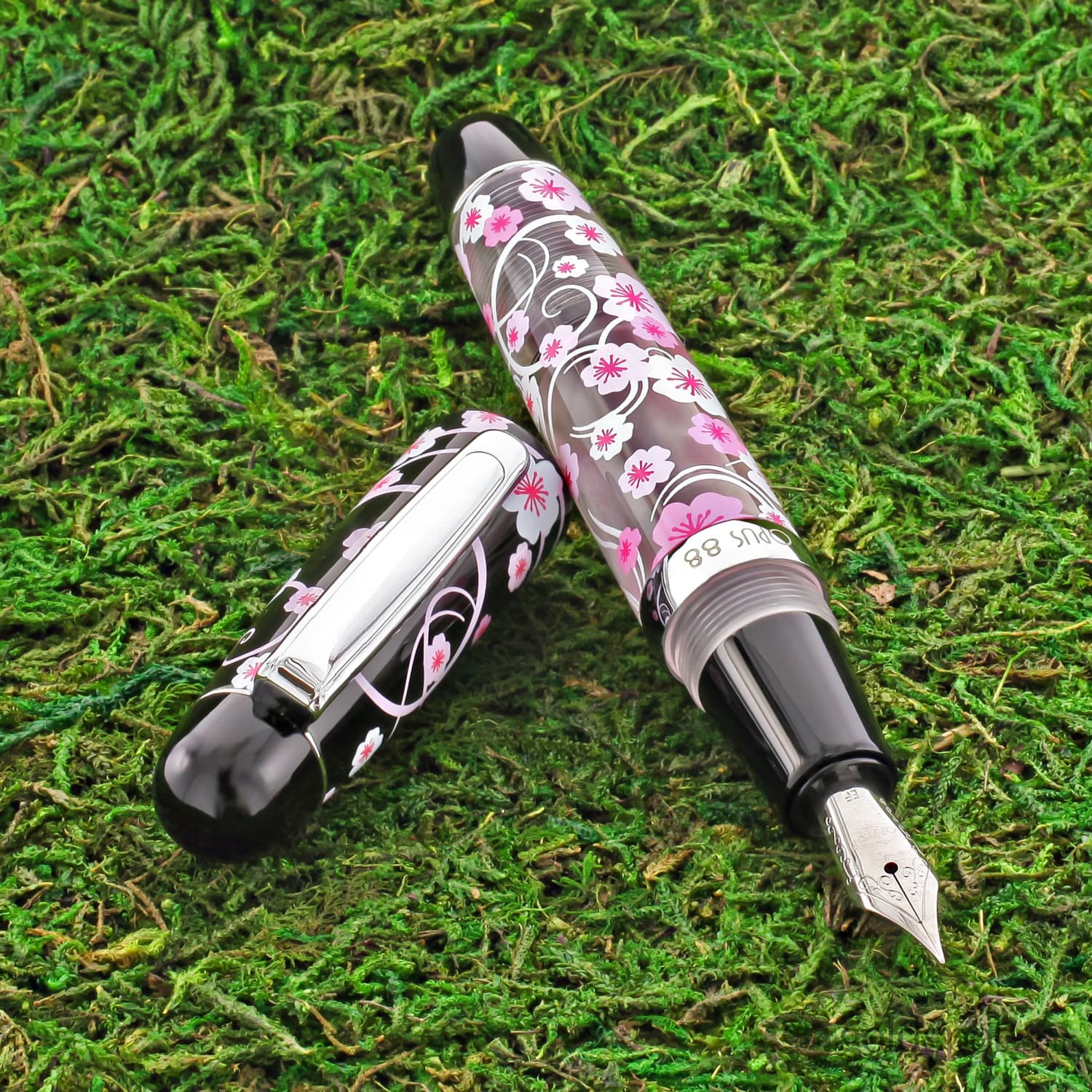 6400-opus-88-mini-fountain-pen-in-sakura-cherry-blossoms-2.jpg Opus 88 Mini Fountain Pen in Sakura Cherry Blossoms