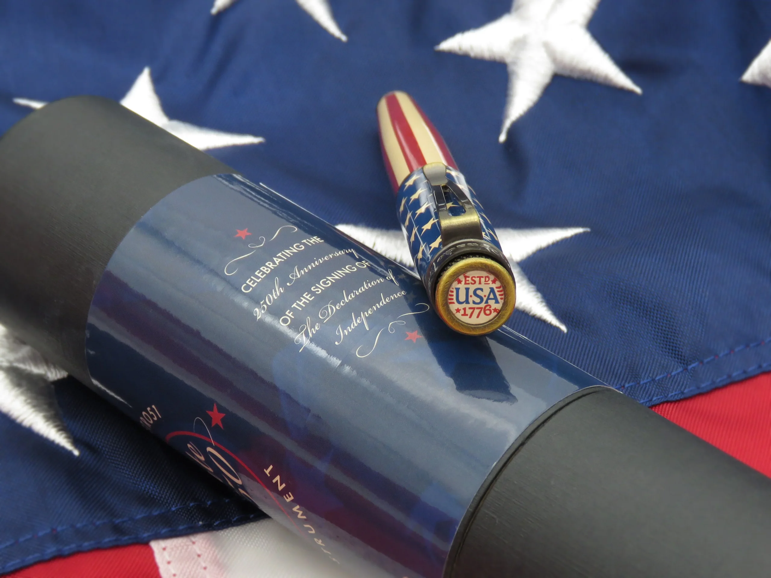 659-retro-51-tornado-tribute-250-fountain-pen-limited-edition-4.webp Retro 51 Tornado Tribute 250 Fountain Pen - Limited Edition