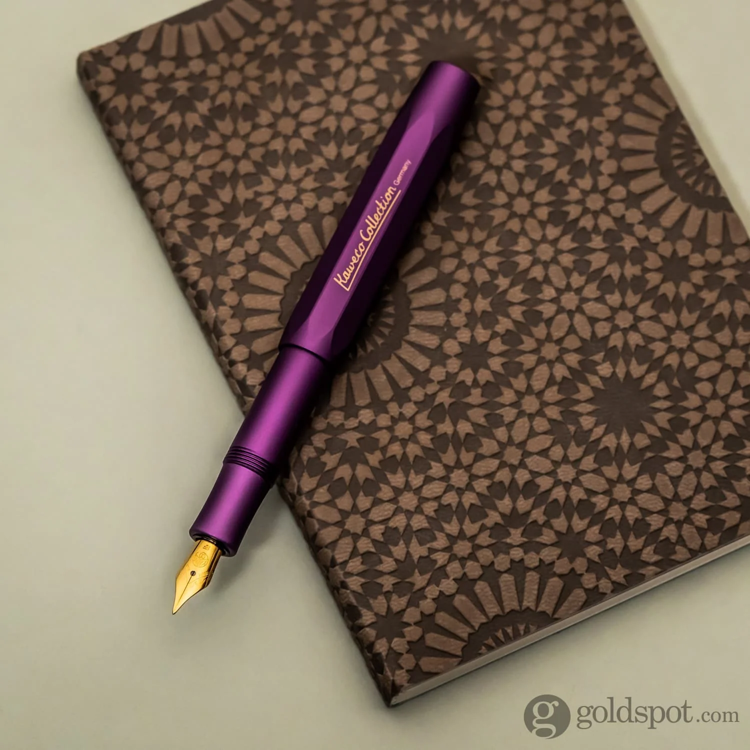 6881-kaweco-al-sport-fountain-pen-in-vibrant-violet-9.webp Kaweco AL Sport Fountain Pen in Vibrant Violet