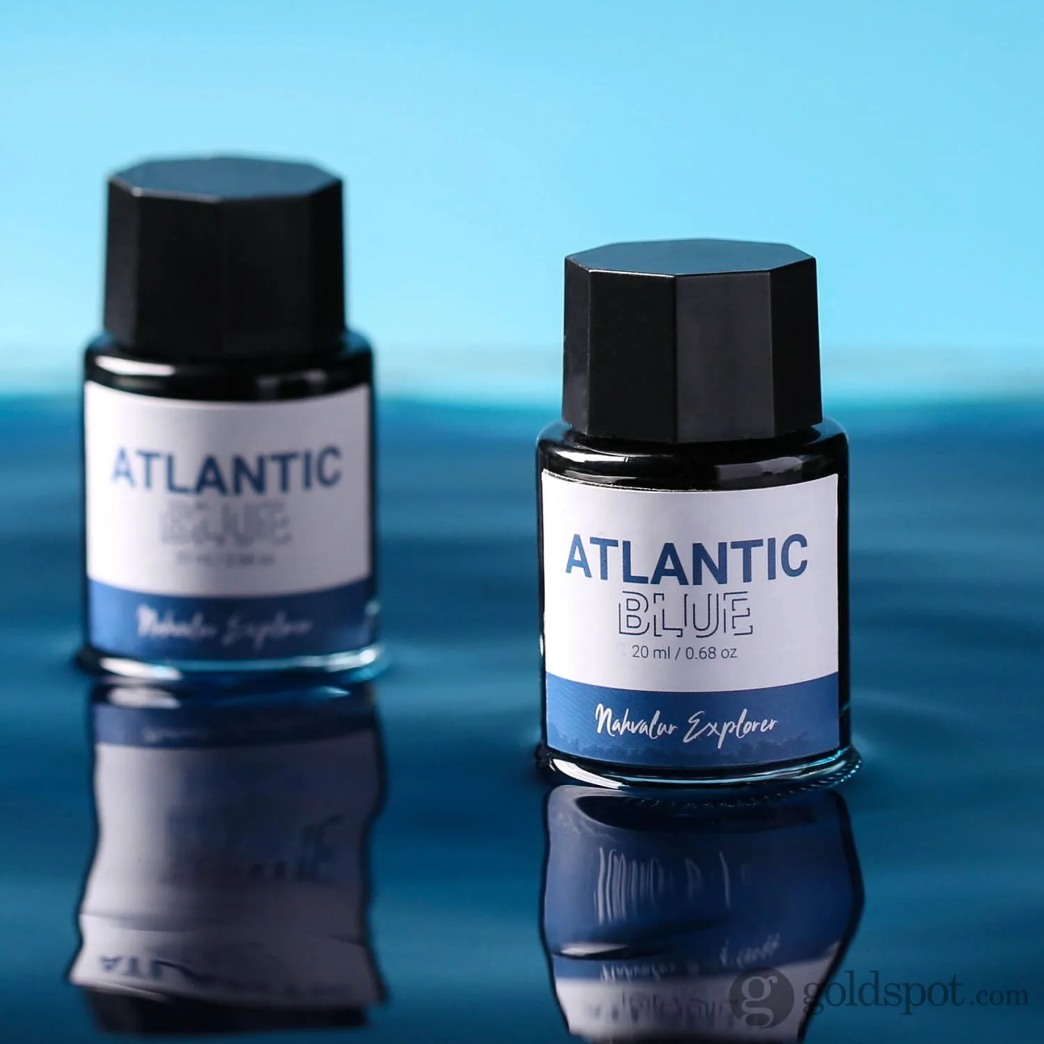 6911-nahvalur-explorer-bottled-ink-in-atlantic-blue-20ml-4.webp Nahvalur Explorer Bottled Ink in Atlantic Blue - 20mL